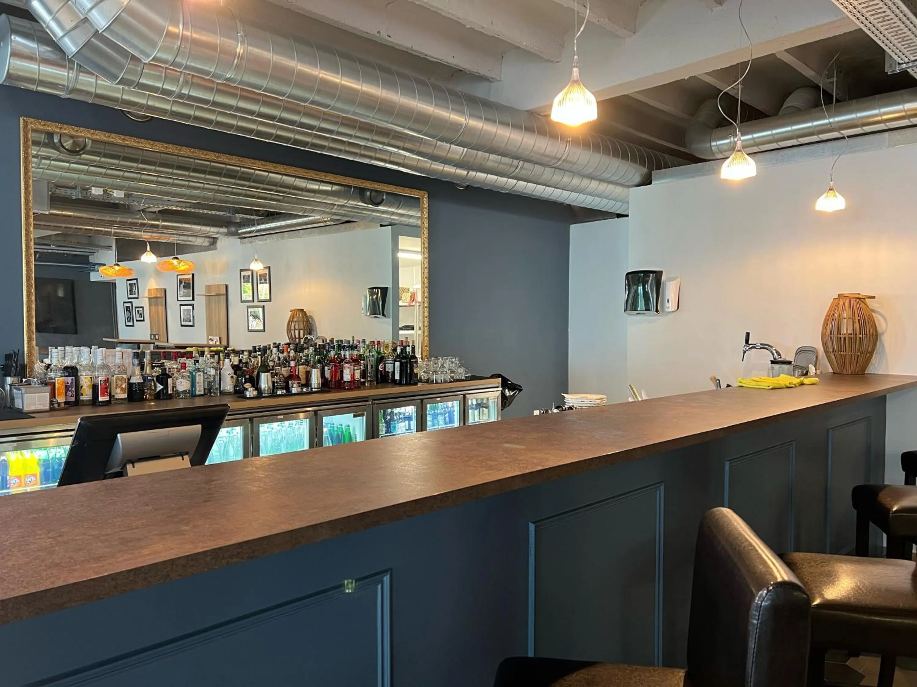 Lounge or bar in Hotel Eden Palace au Lac