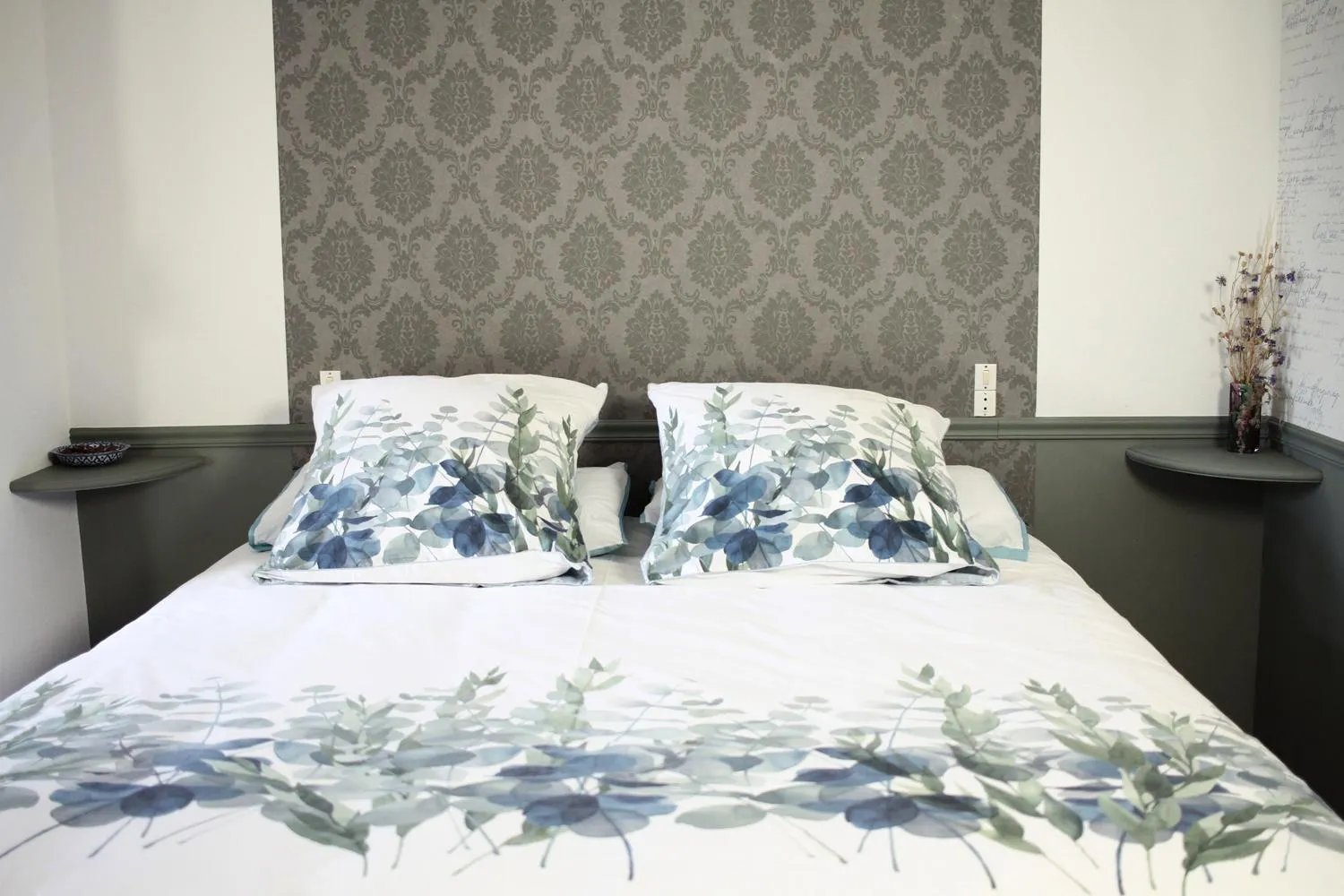 Bedroom, Bed in Le clos des artistes - Chambres d'hôtes