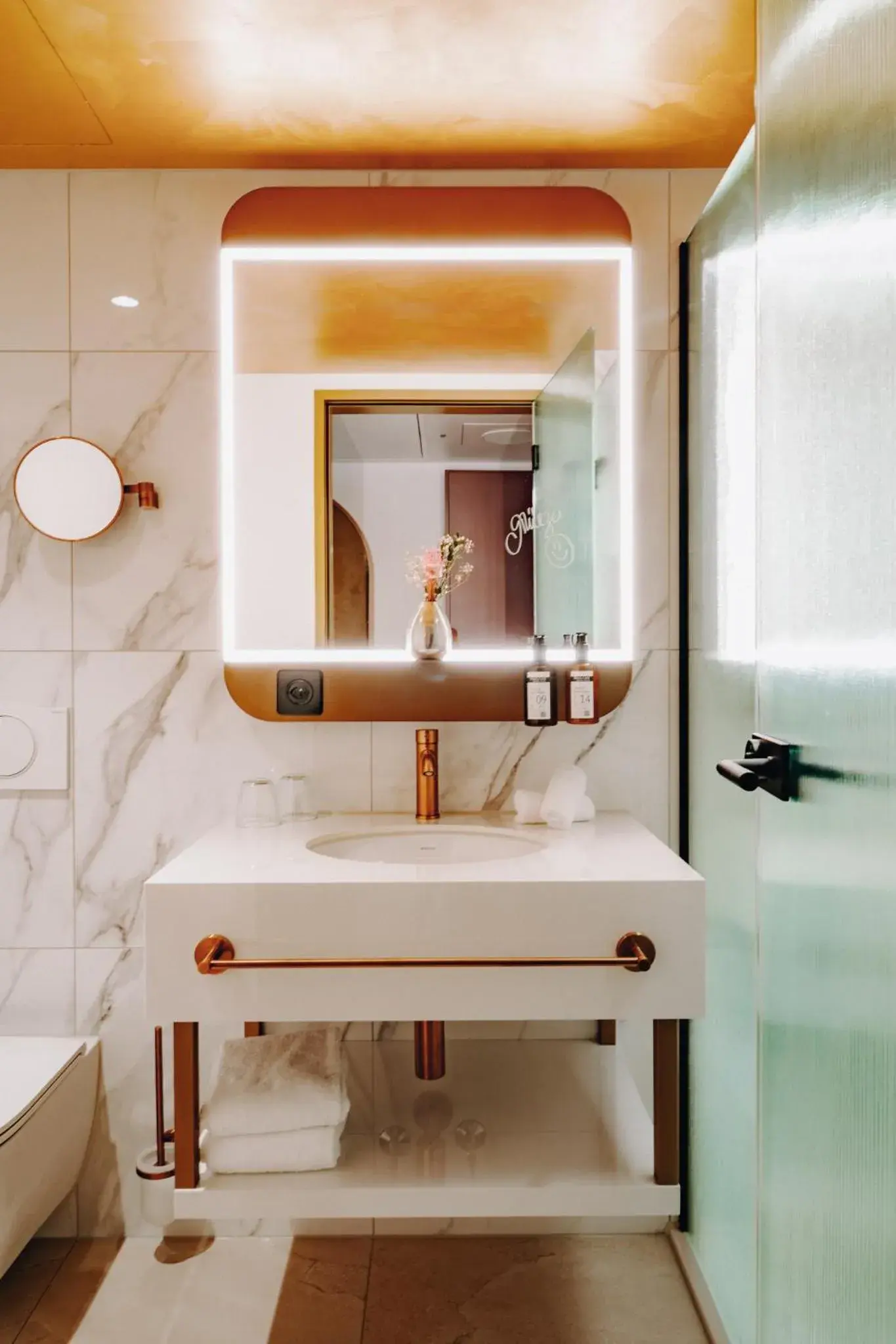 Deluxe Double Room in AMERON Luzern Hotel Flora Deluxe Double Room in AMERON Luzern Hotel Flora