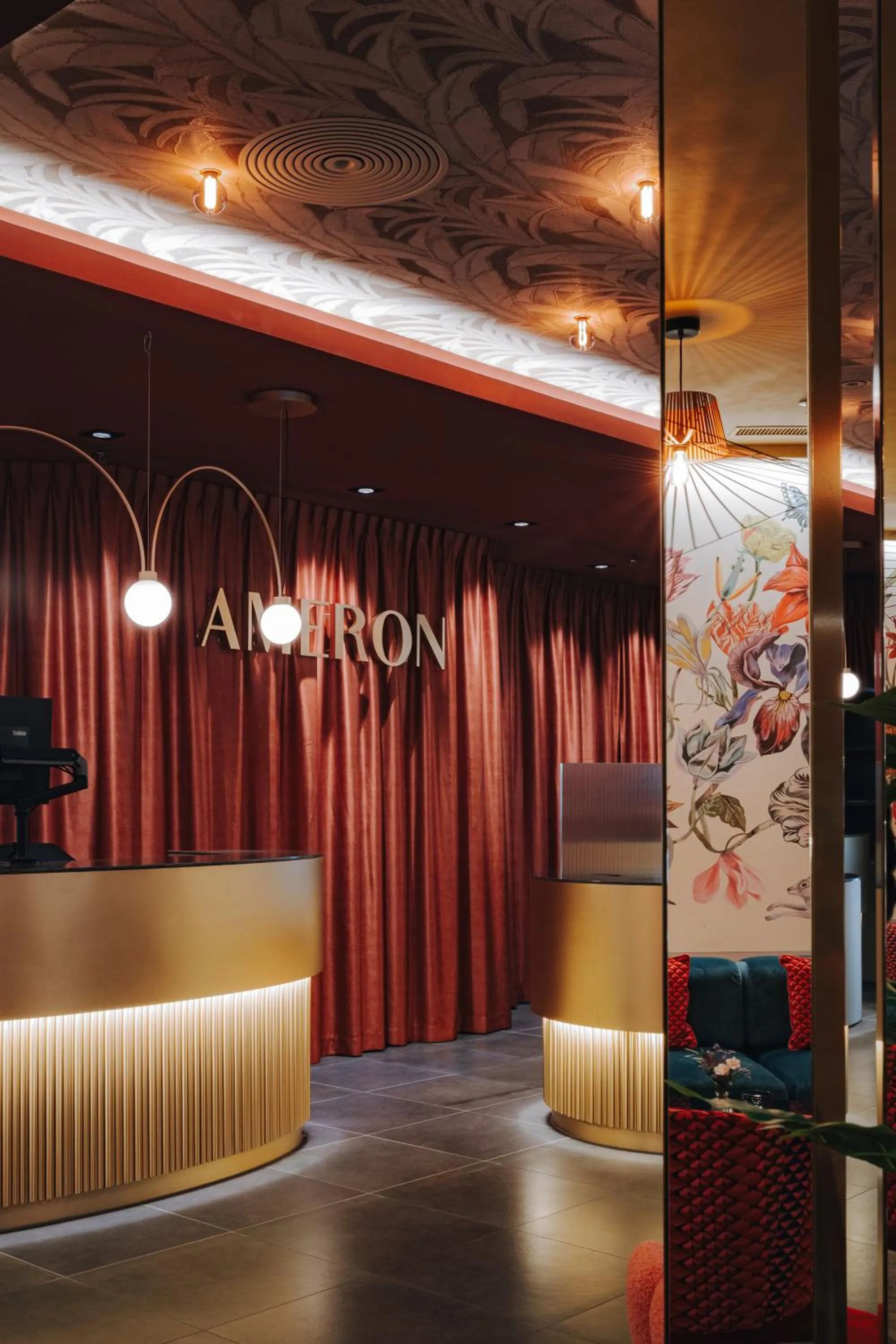 Lobby or reception in AMERON Luzern Hotel Flora