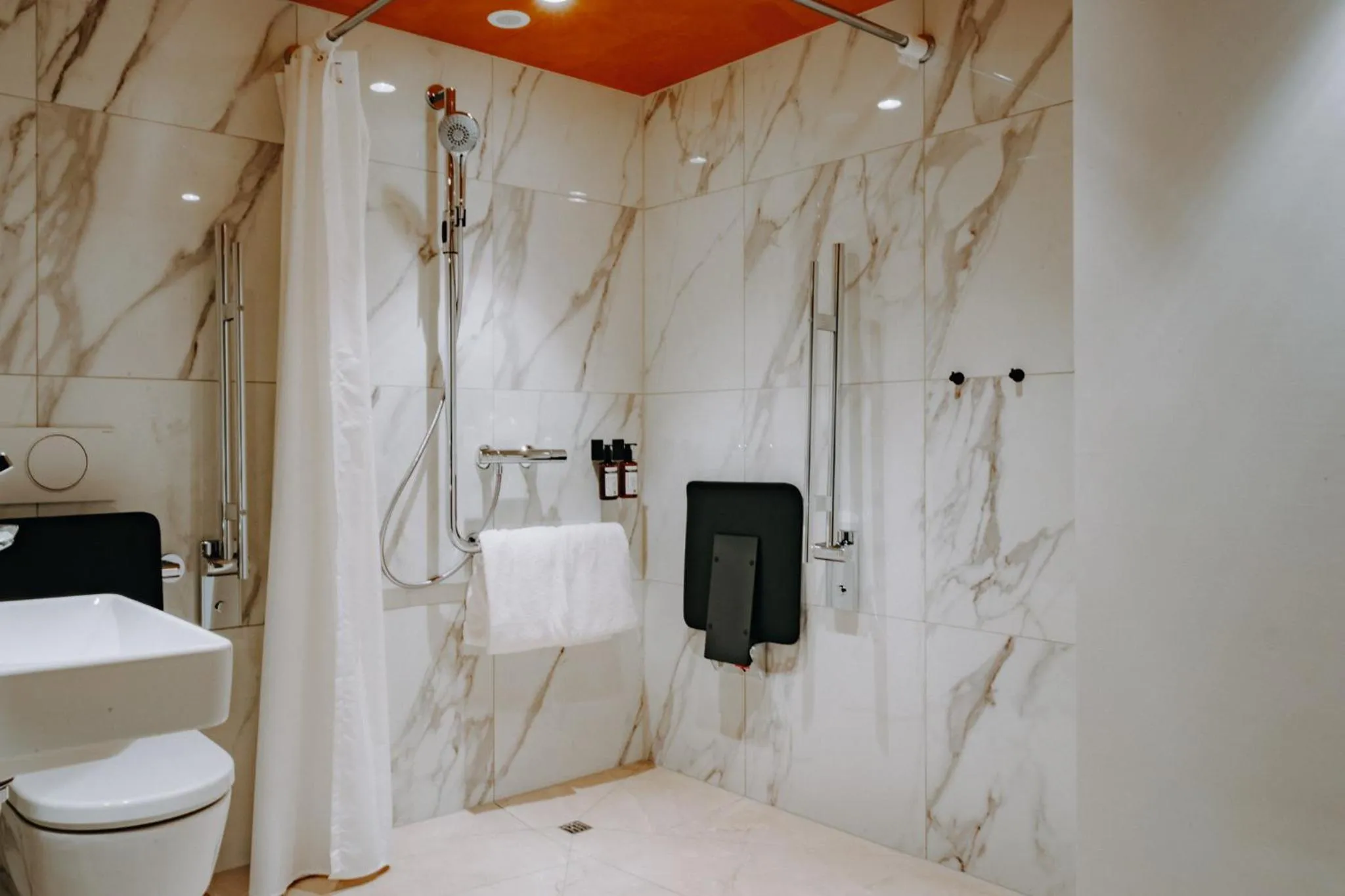 Bathroom in AMERON Luzern Hotel Flora