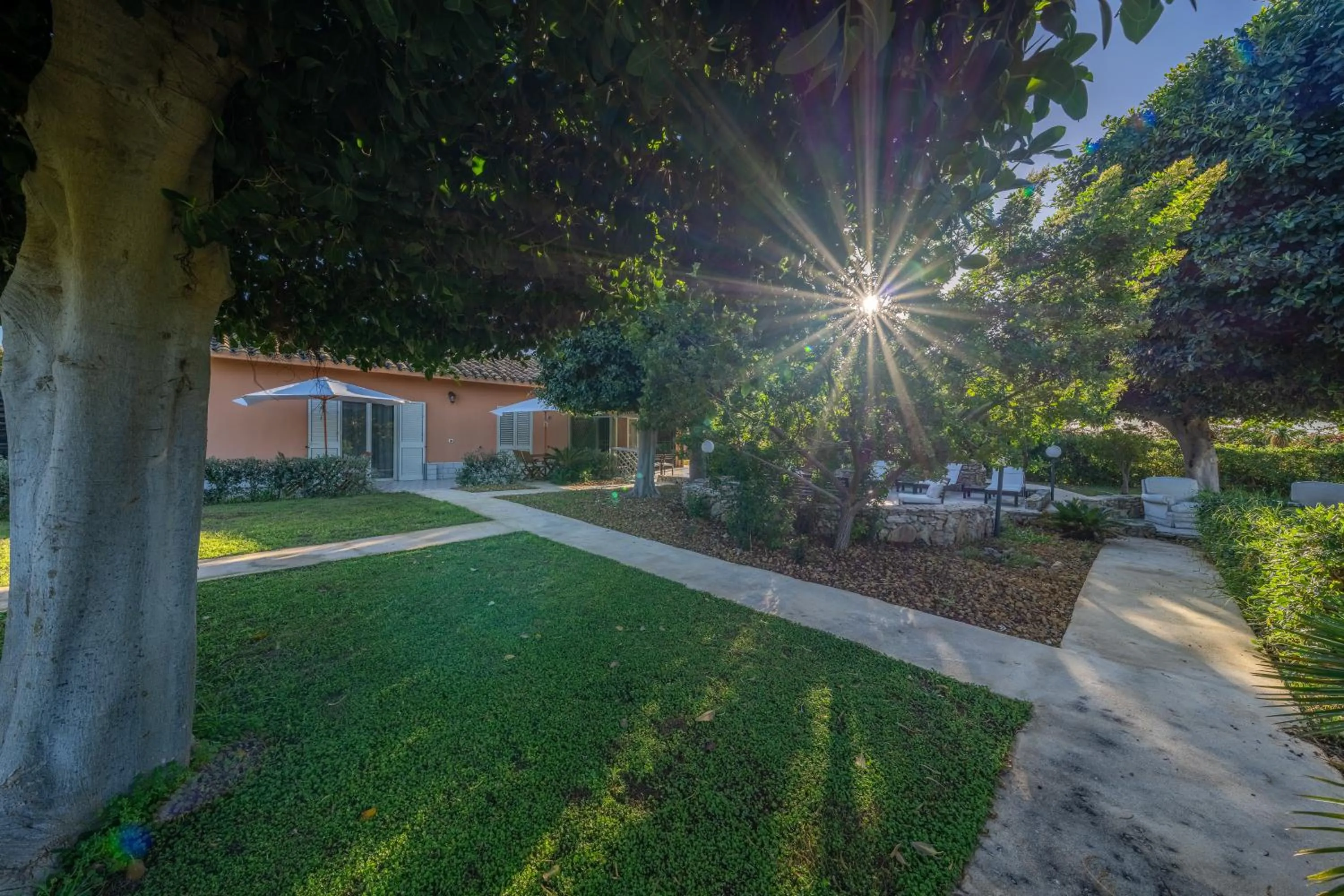 Garden view in Villa Carlotta Resort