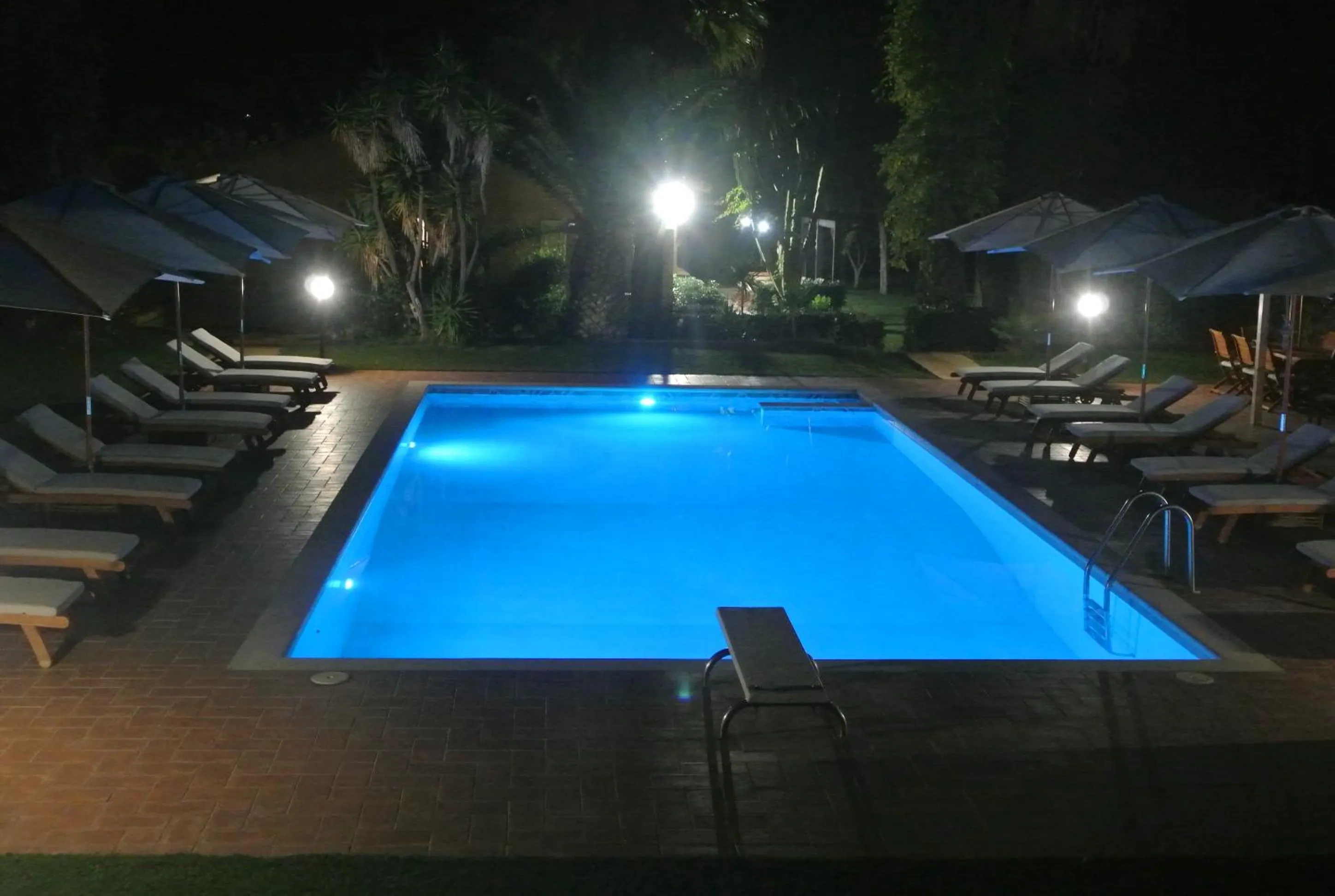 Night in Villa Carlotta Resort