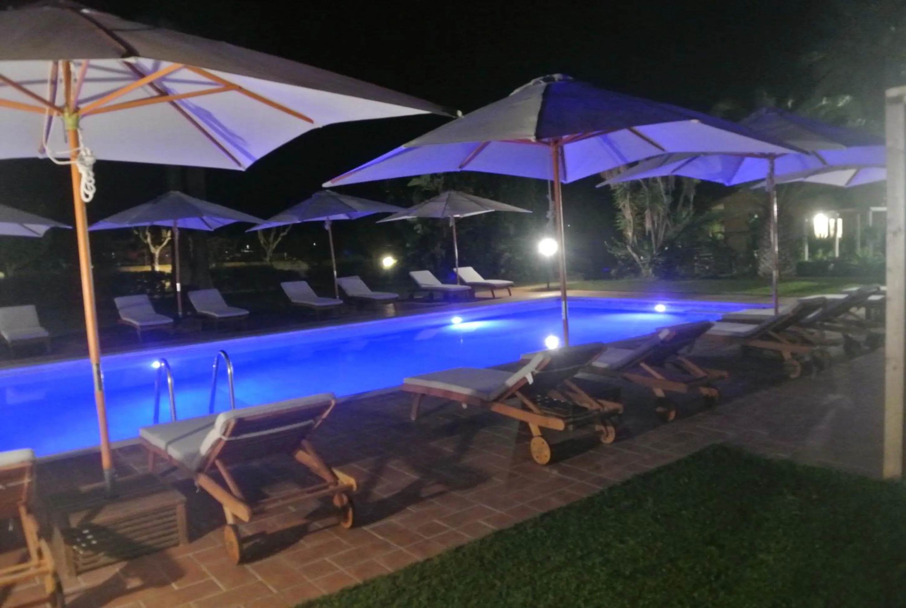 Night in Villa Carlotta Resort