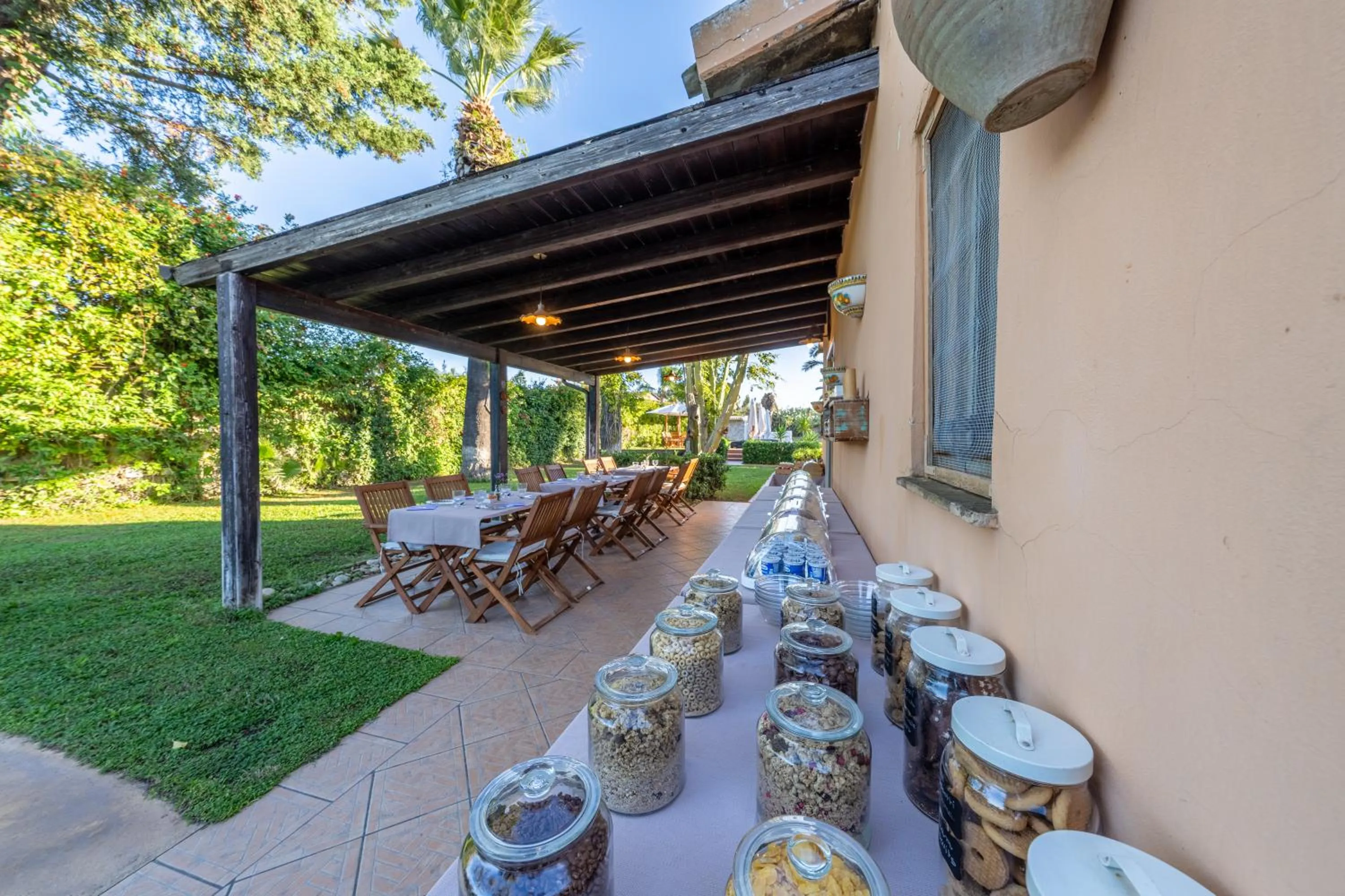 Buffet breakfast in Villa Carlotta Resort