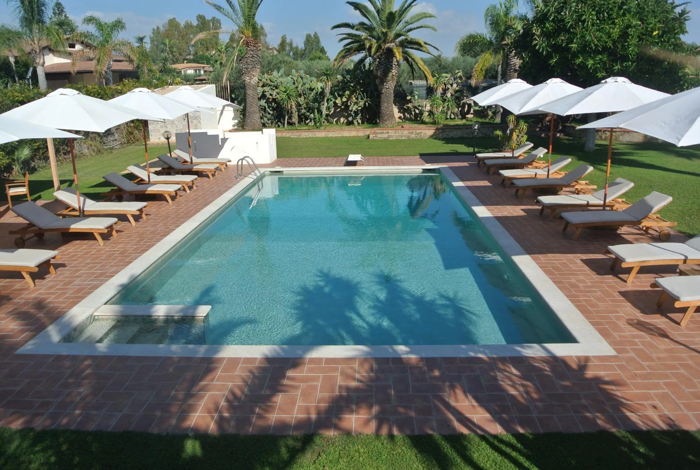 Solarium in Villa Carlotta Resort