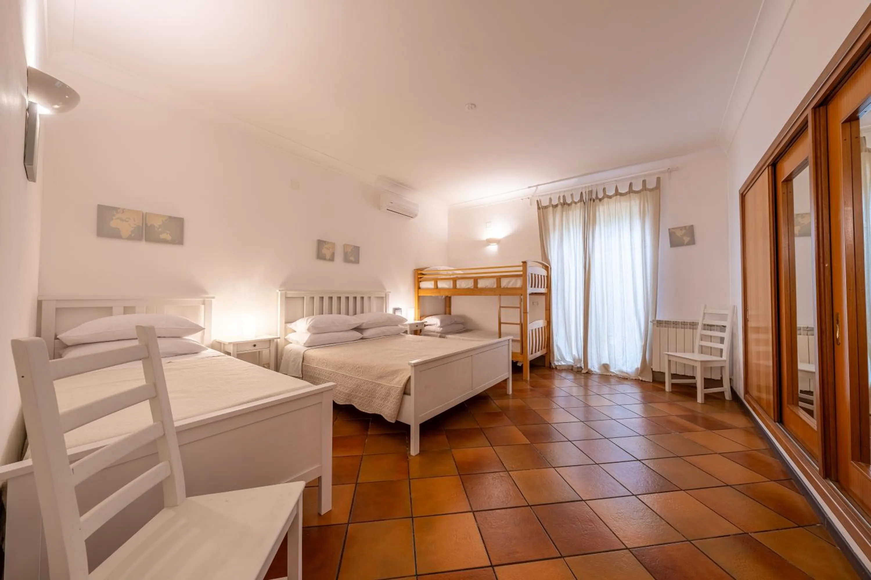 Photo of the whole room, Bed in Villa Carlotta Resort