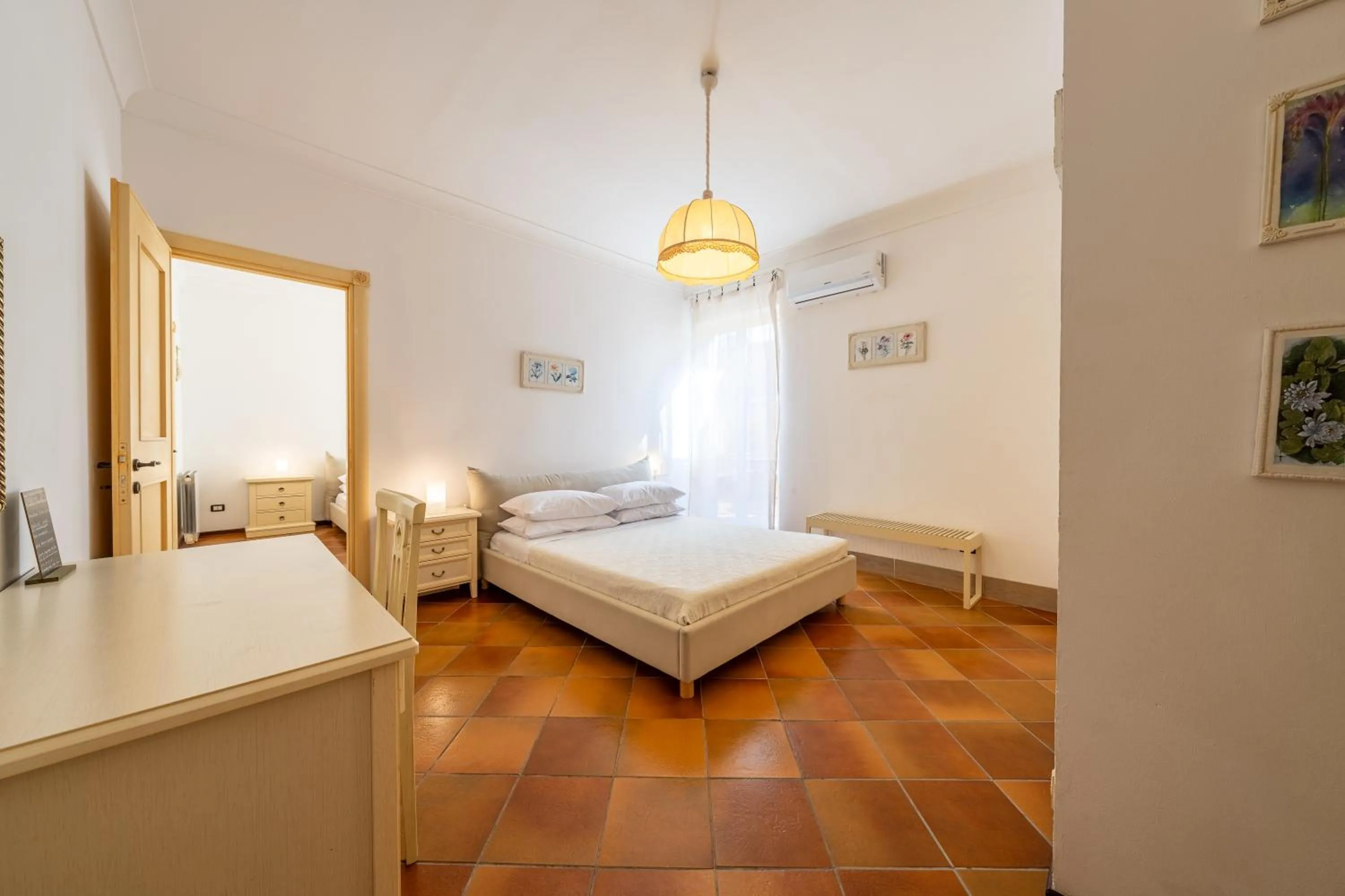 Photo of the whole room, Bed in Villa Carlotta Resort