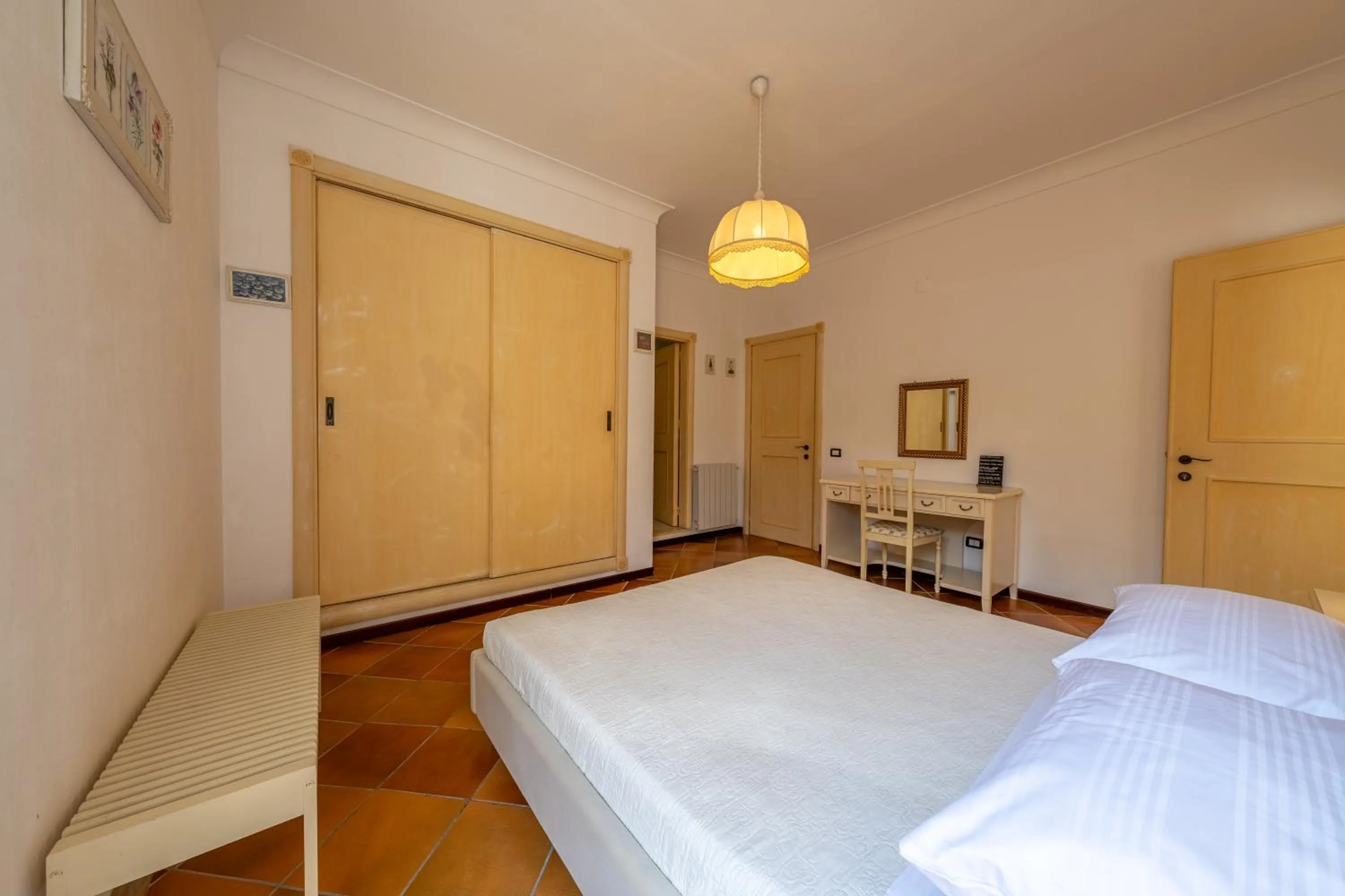 Photo of the whole room, Bed in Villa Carlotta Resort