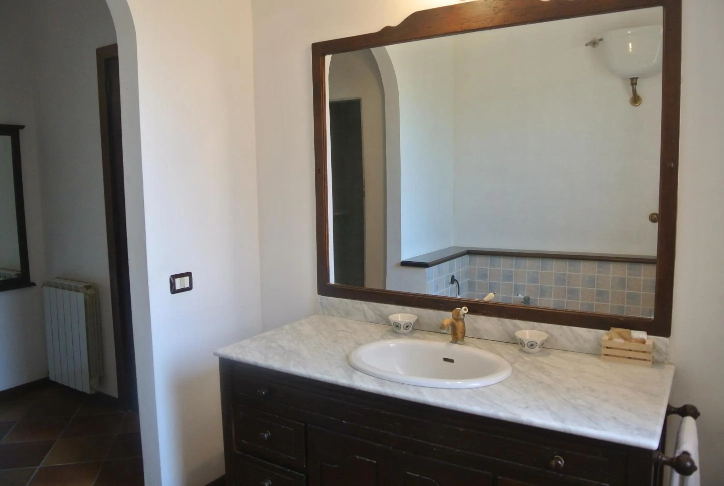 Bathroom in Villa Carlotta Resort