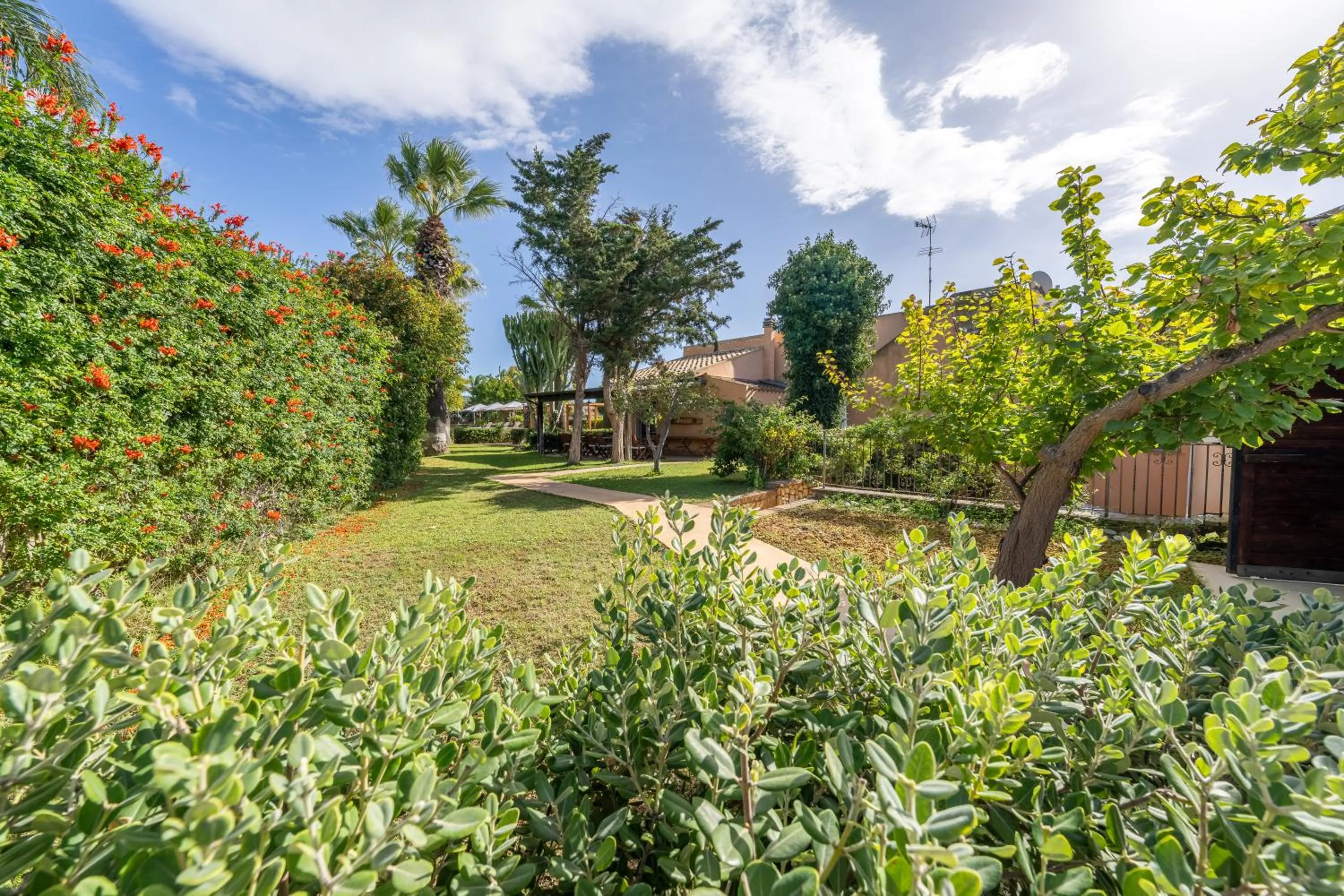 Garden view in Villa Carlotta Resort