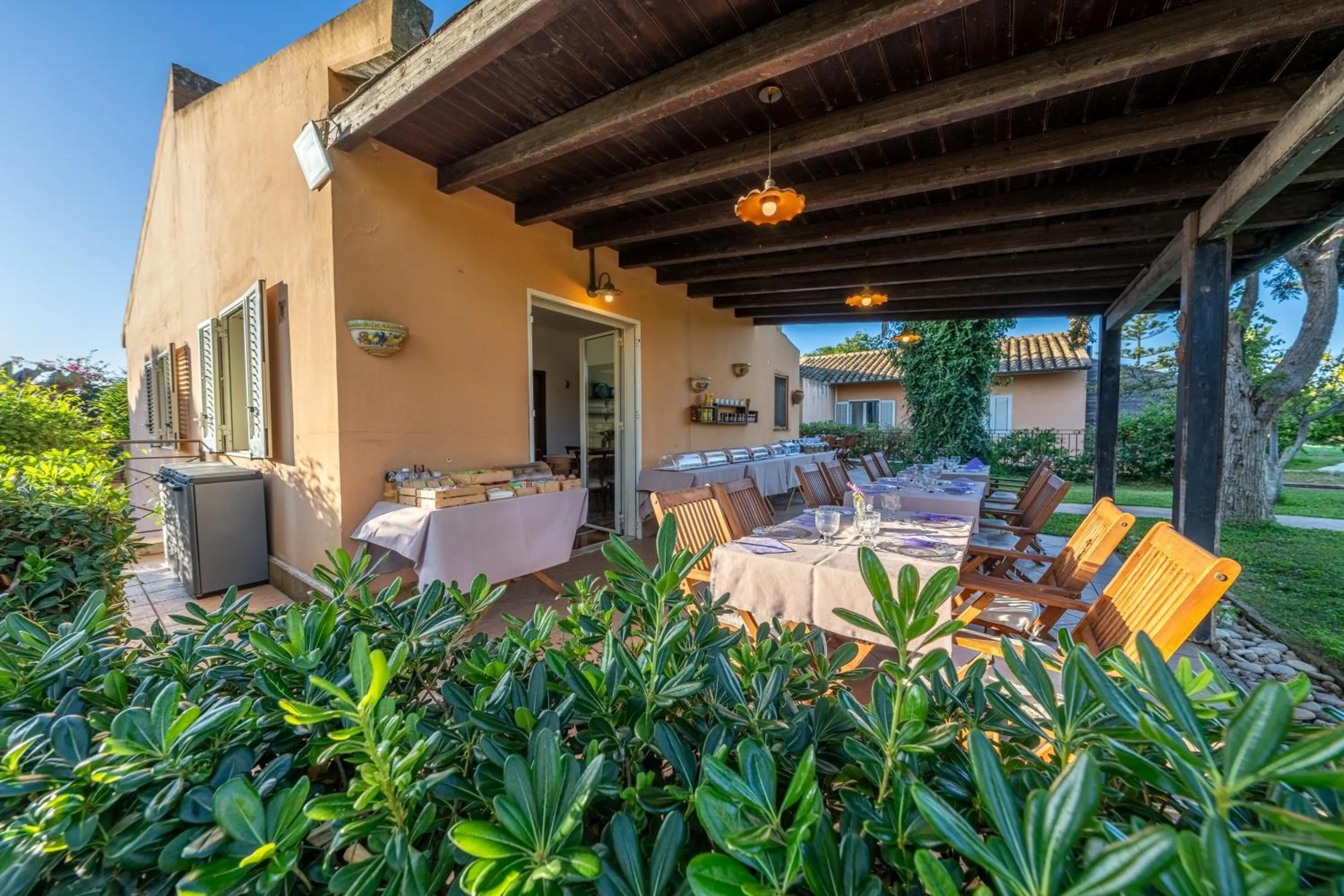 Buffet breakfast in Villa Carlotta Resort