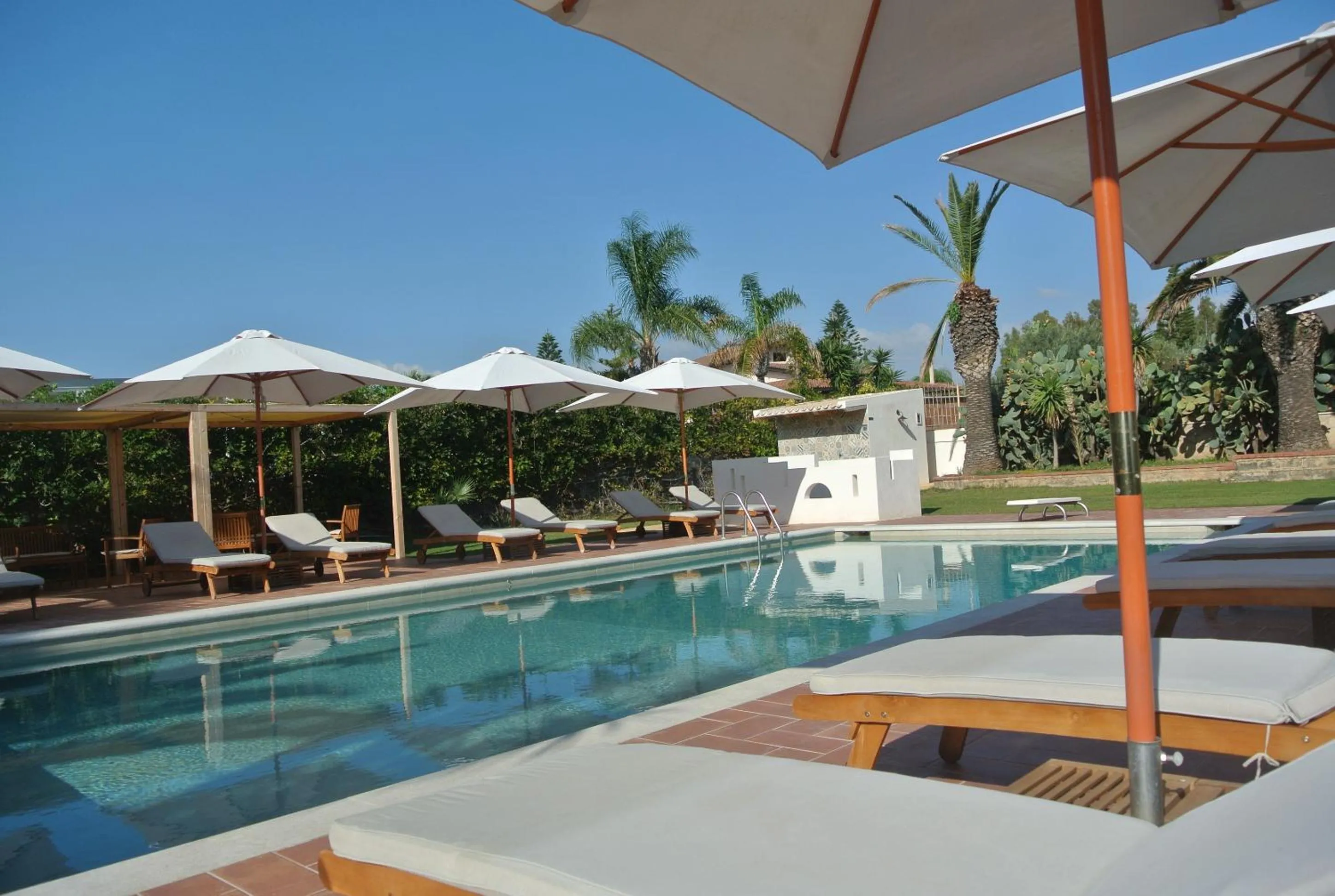 Swimming pool in Villa Carlotta Resort