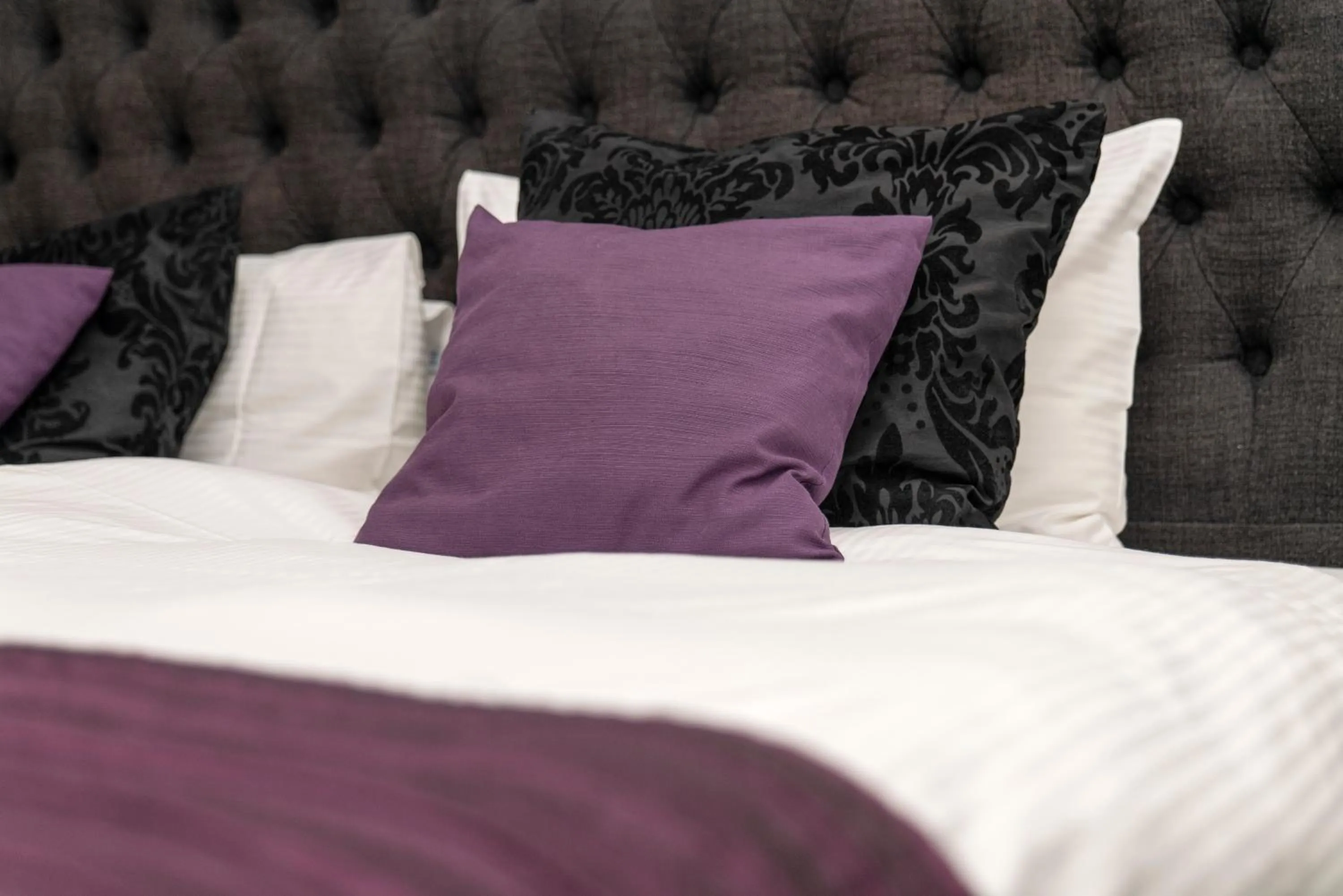 Photo of the whole room, Bed in Boutique Hotel Weisses Kreuz - Adult only Hotel