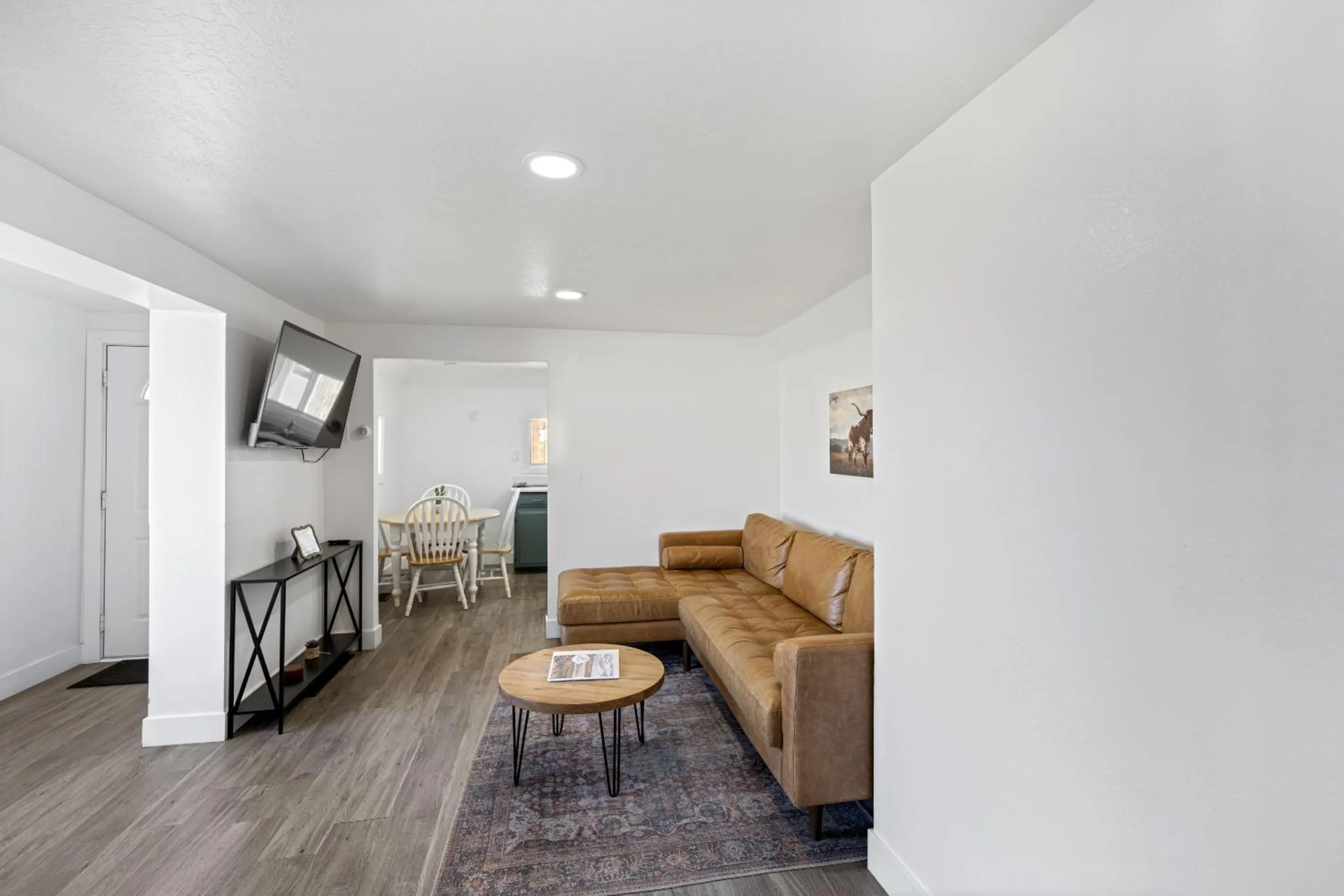 Living room in Happy Trails Bed and Breakfast
