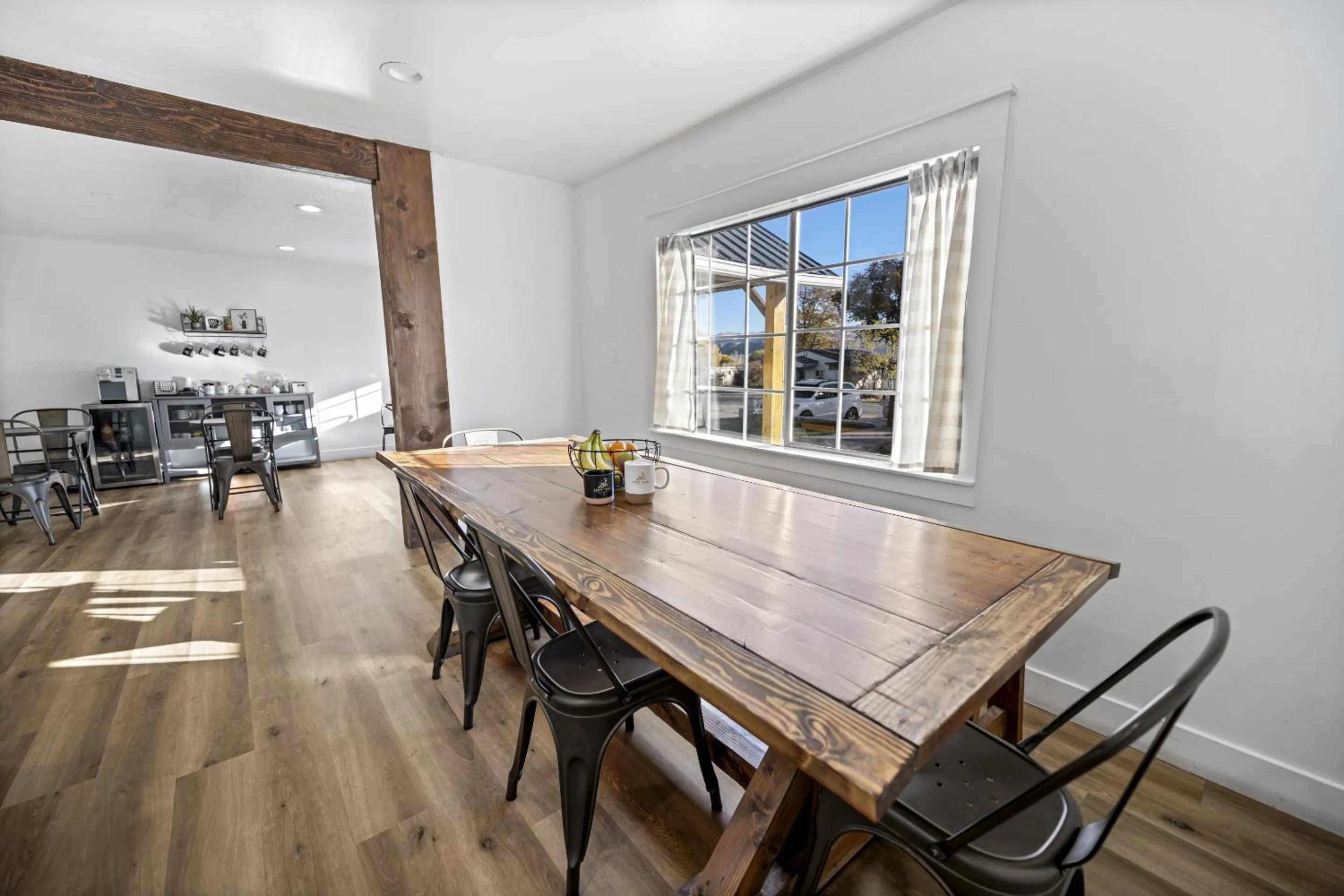 Dining area in Happy Trails Bed and Breakfast