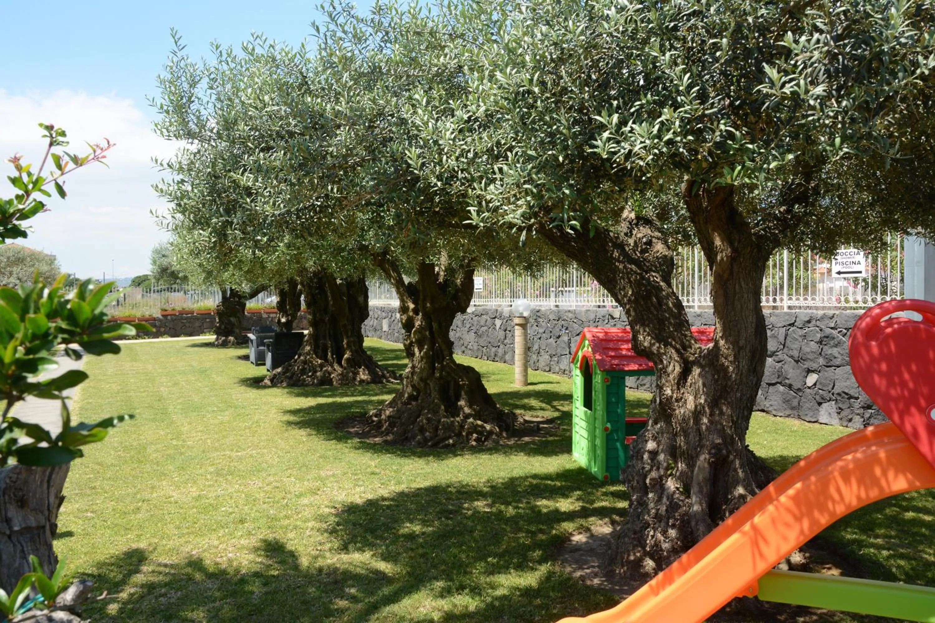 Garden in Villa Galati Resort
