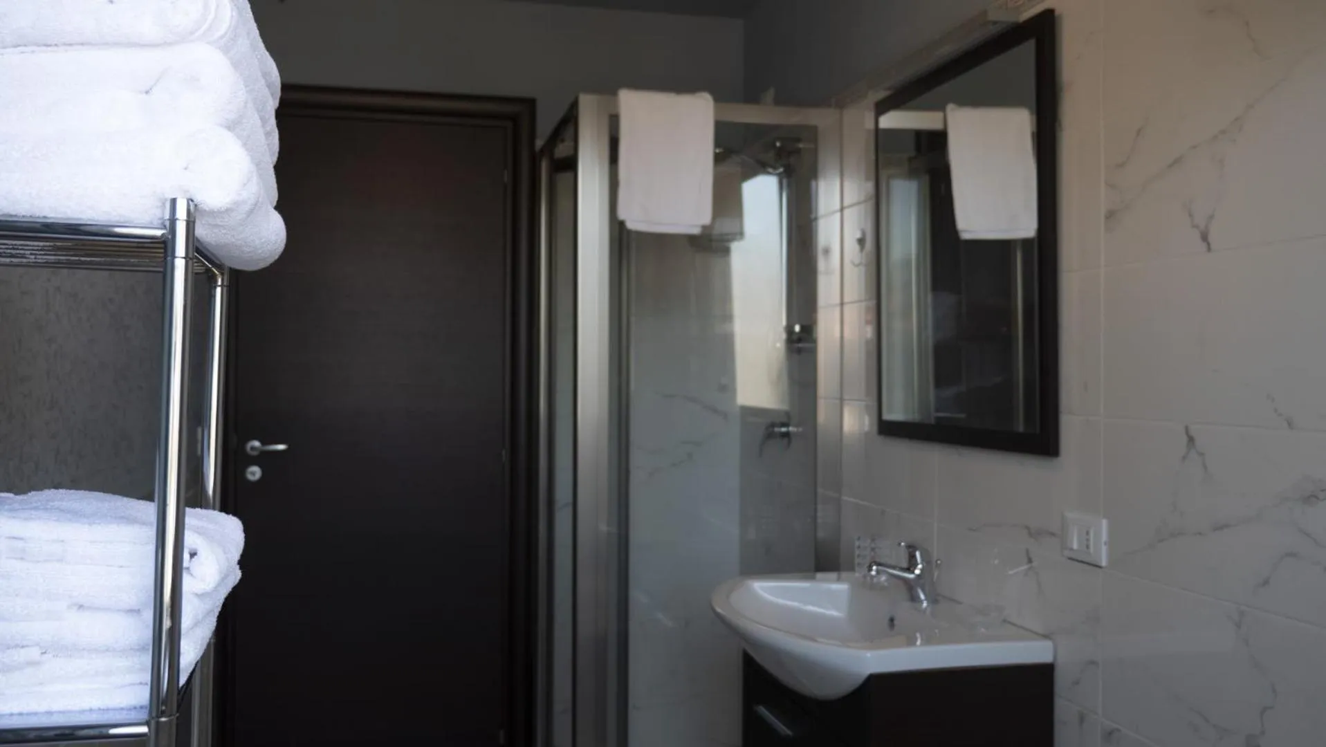 Shower in Villa Galati Resort