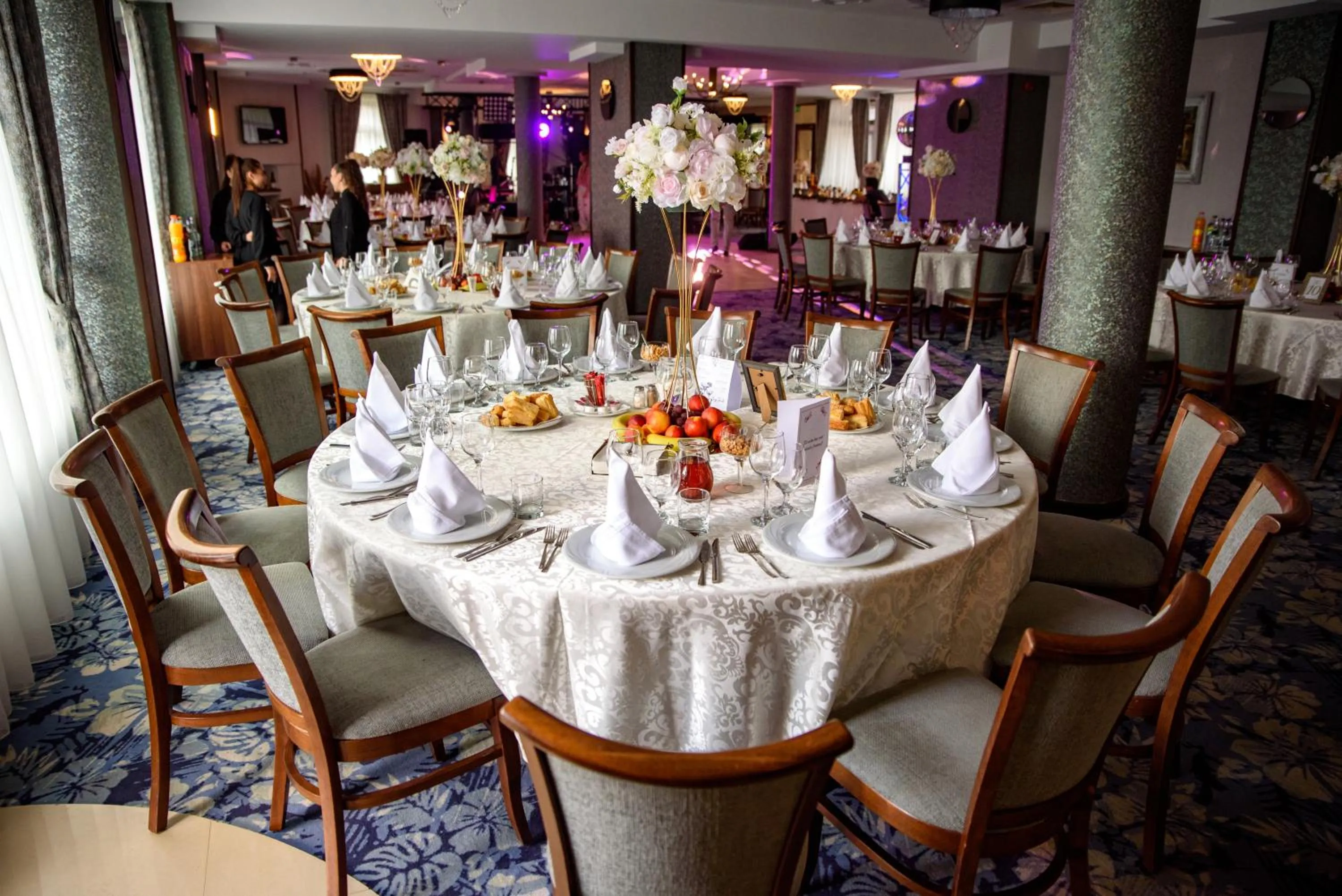 Restaurant/places to eat in Hotel Stefani