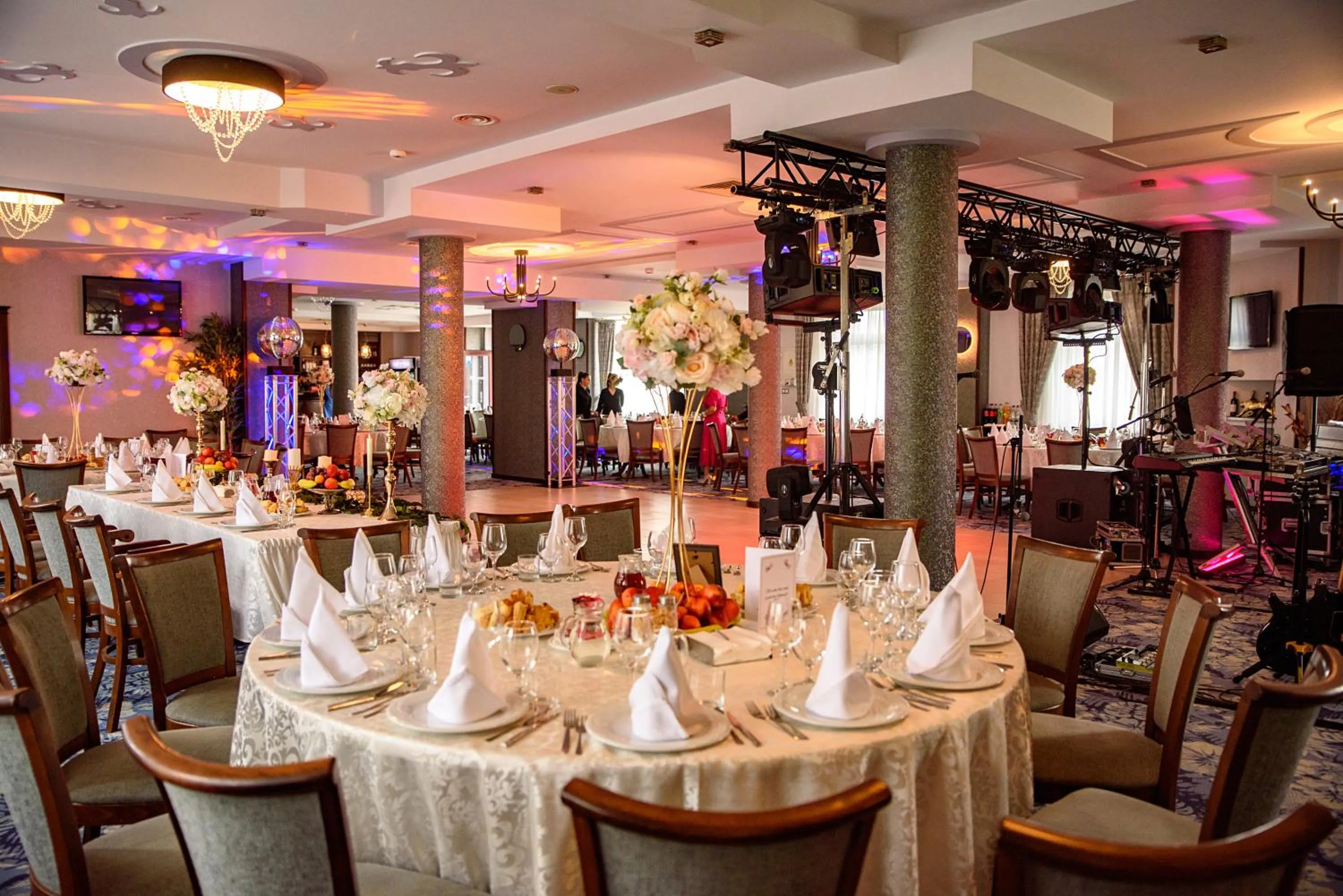 Restaurant/places to eat in Hotel Stefani