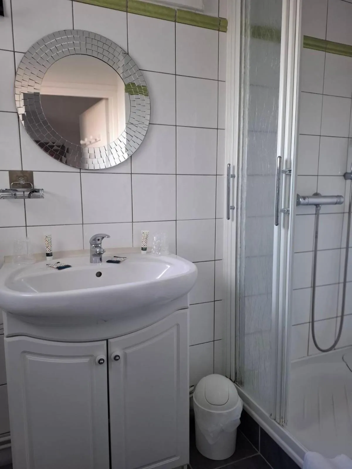 Le Crist'Al, hôtel climatisé, front de mer, proche du centre ville, et solution de restauration