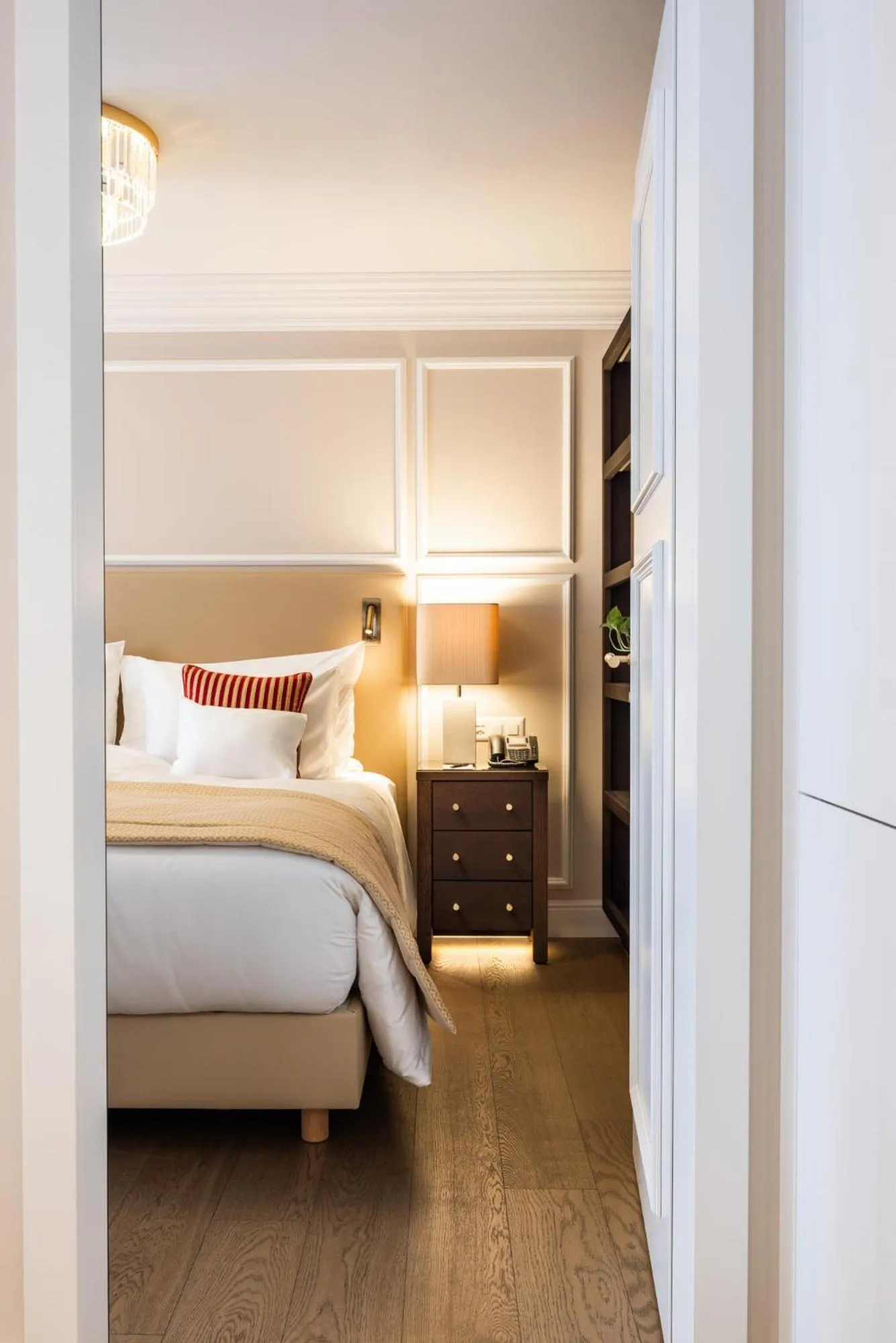 Bed in Grand Hotel National Luzern