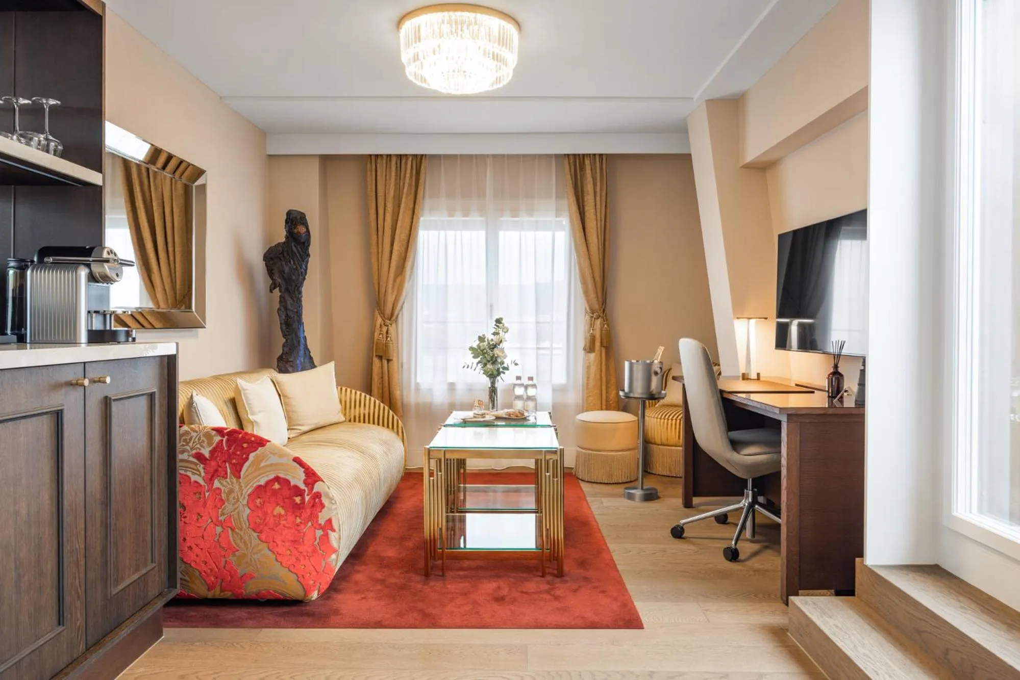 TV and multimedia in Grand Hotel National Luzern