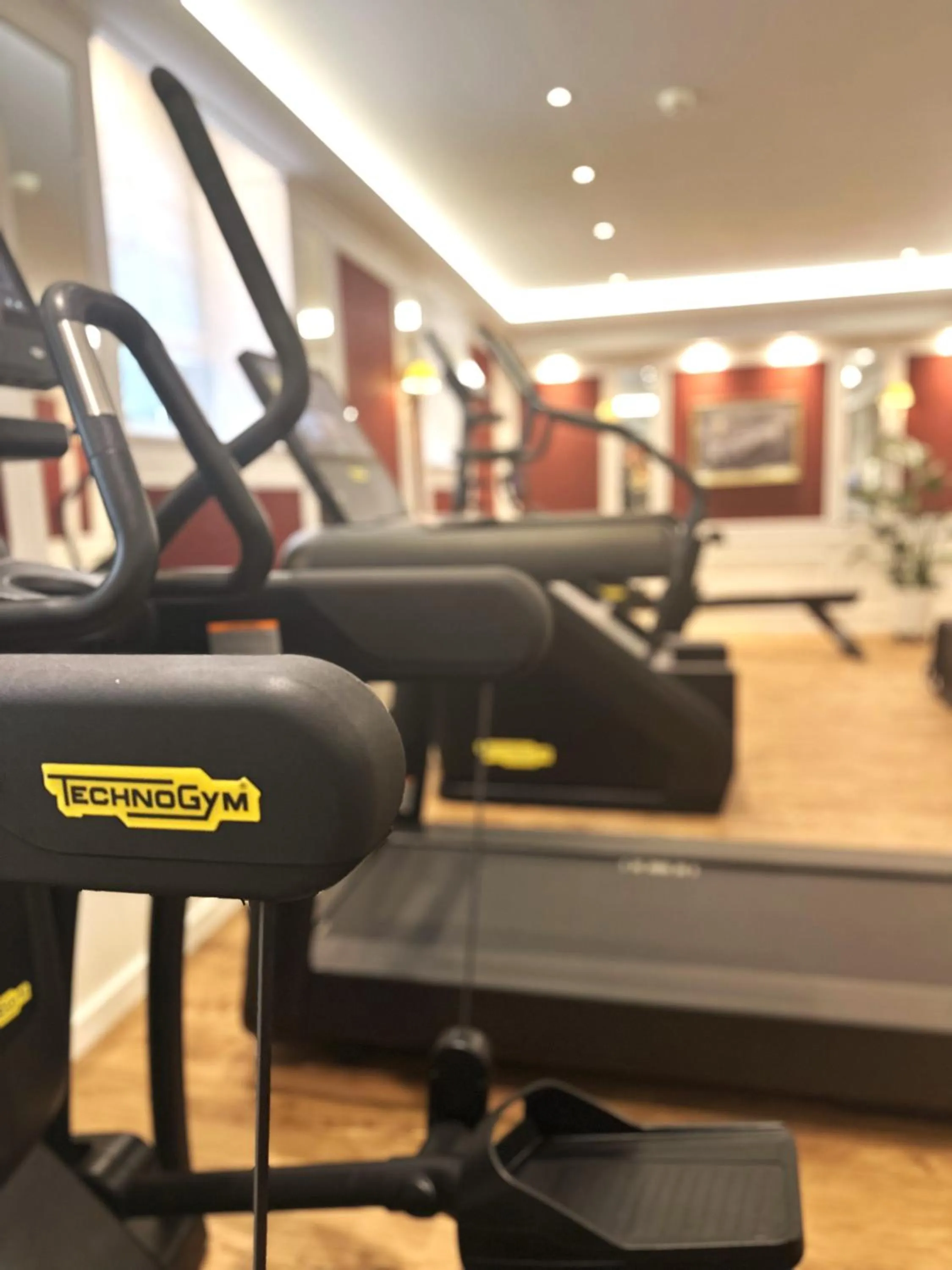 Fitness centre/facilities in Carlton Lausanne Boutique Hôtel