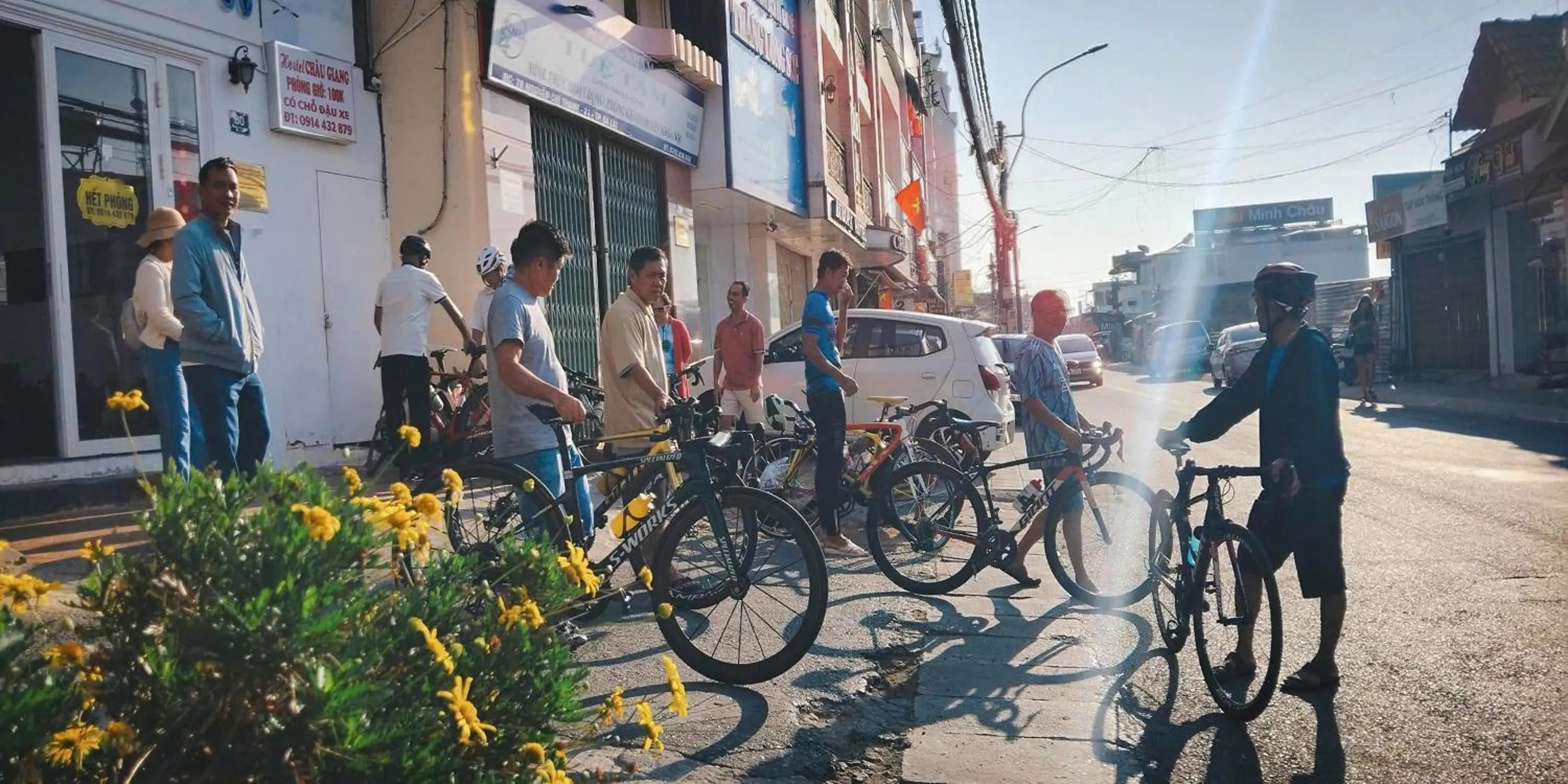 People in Chau Giang Hotel