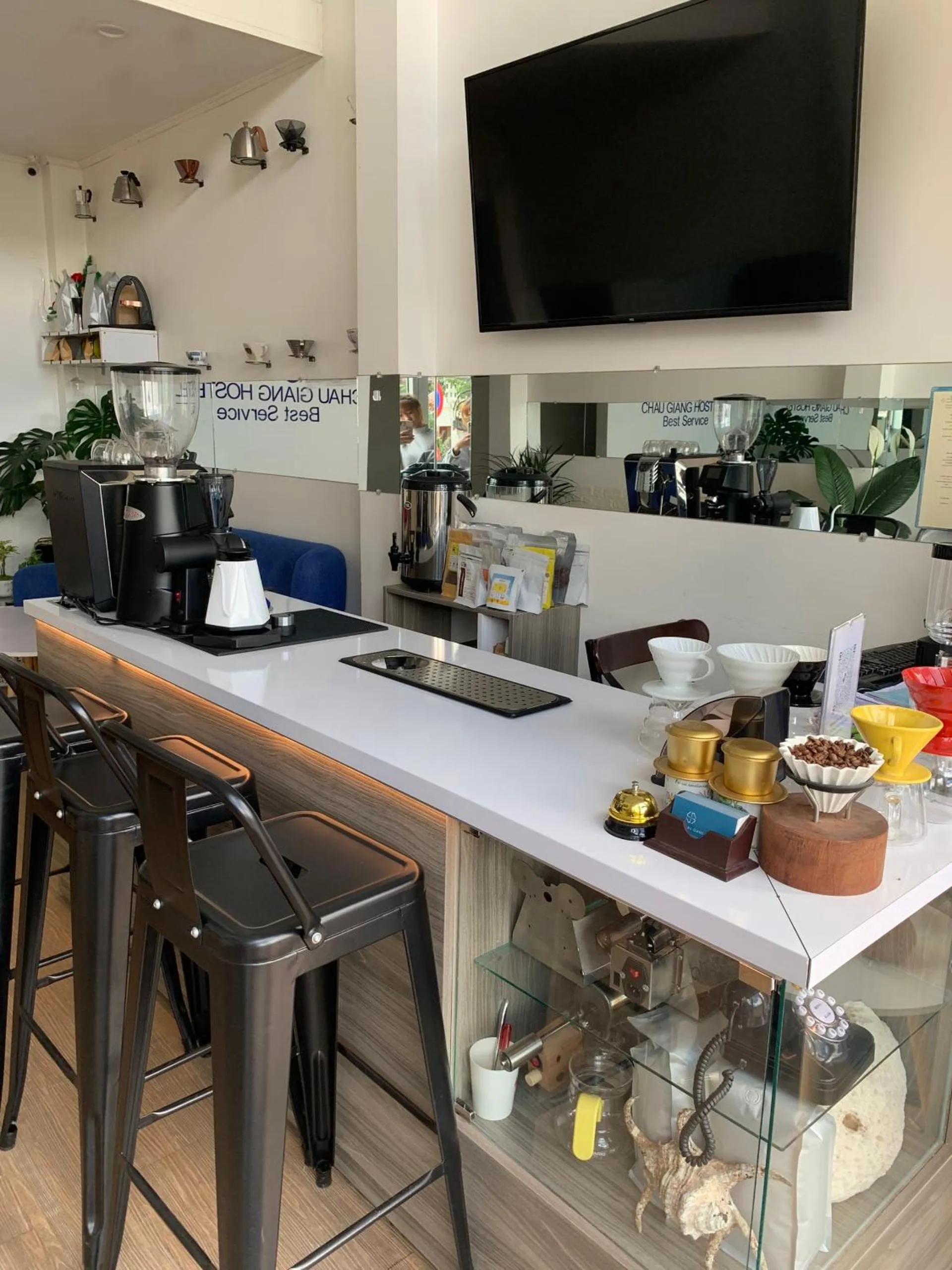 Dining area in Chau Giang Hotel