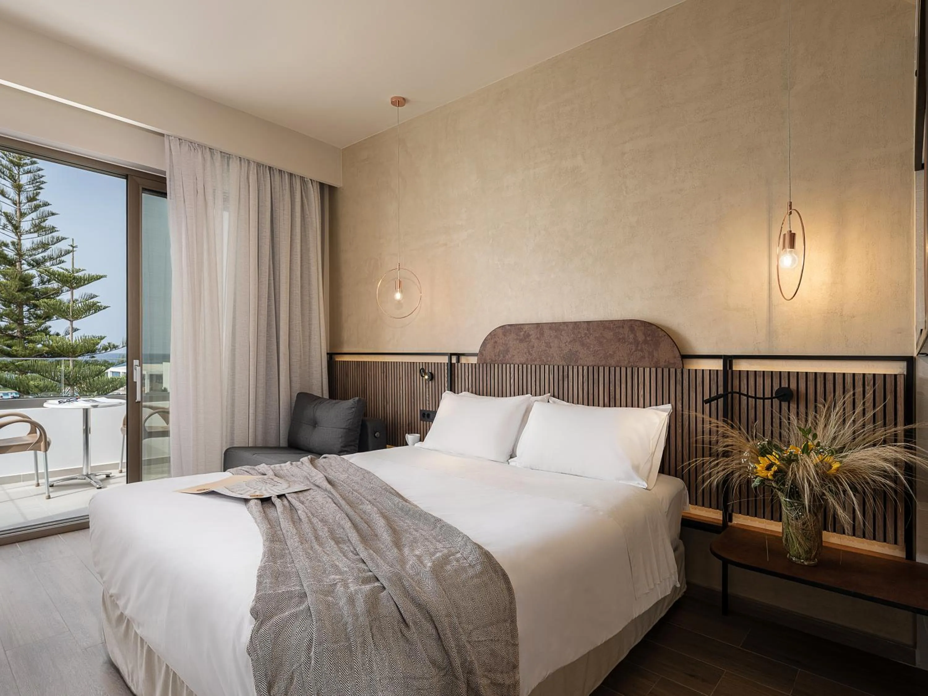 Bed in Geraniotis Hotel and Resort