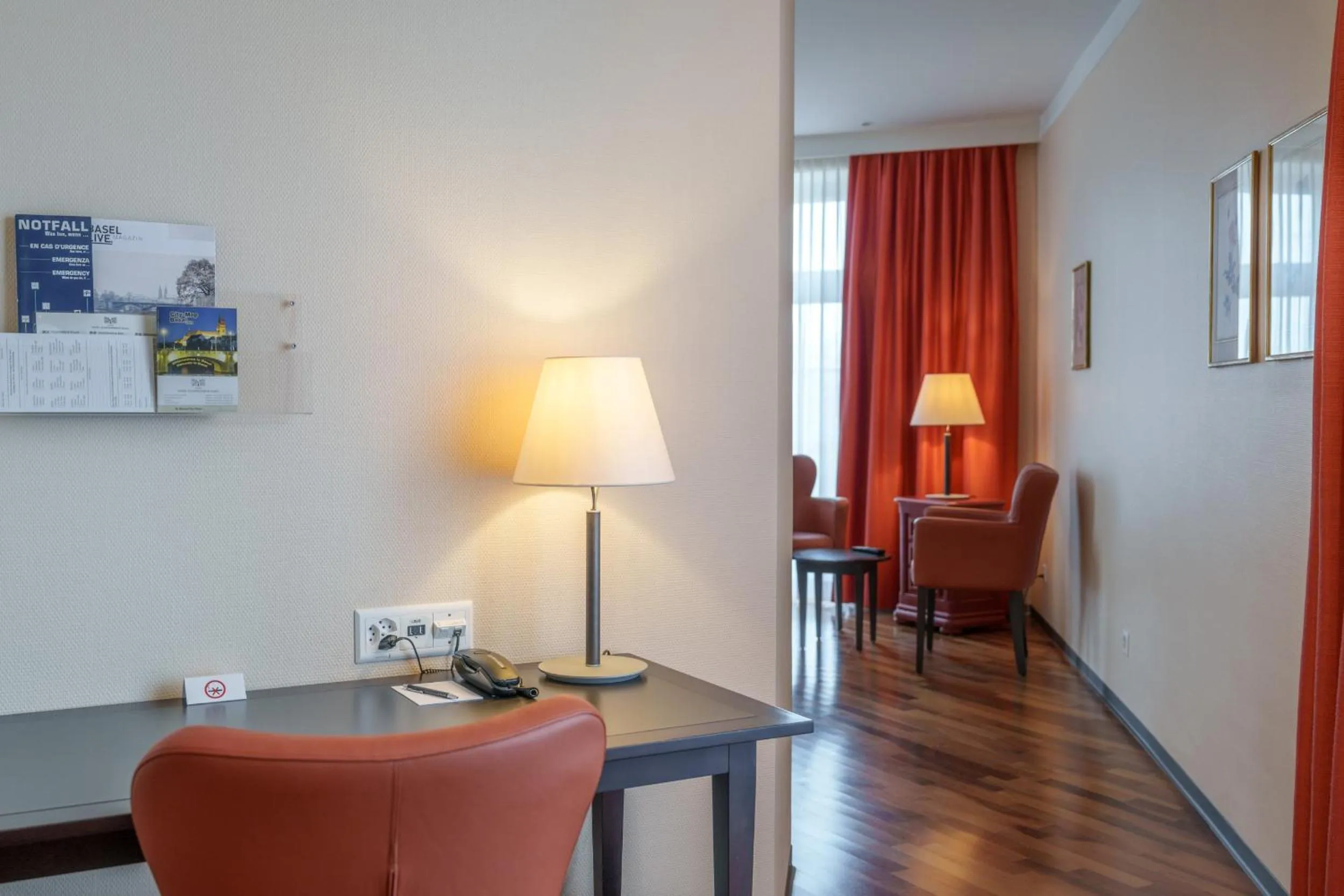 Seating area in Hotel Schweizerhof Basel