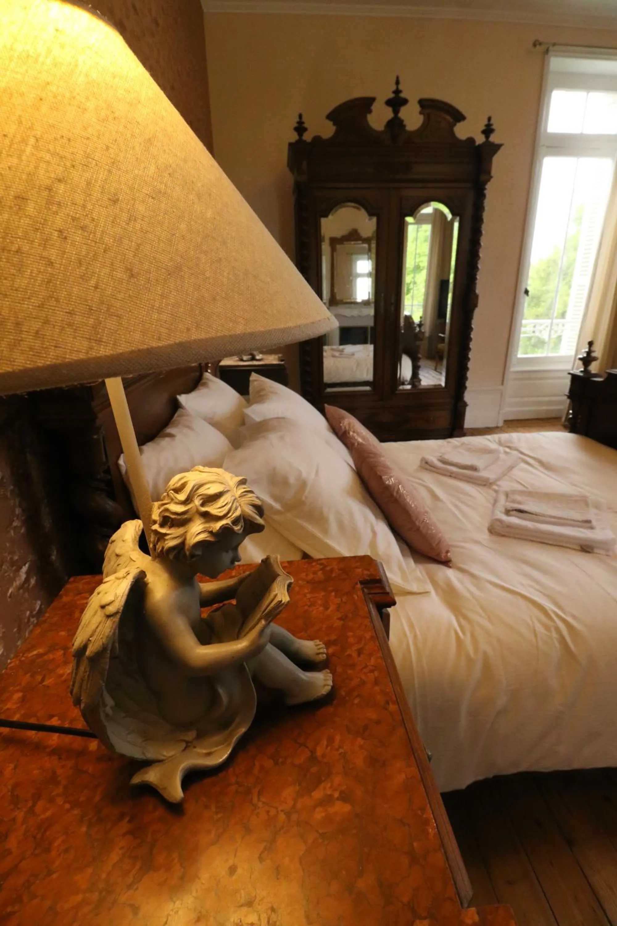 Bed in Domaine de Champ rose