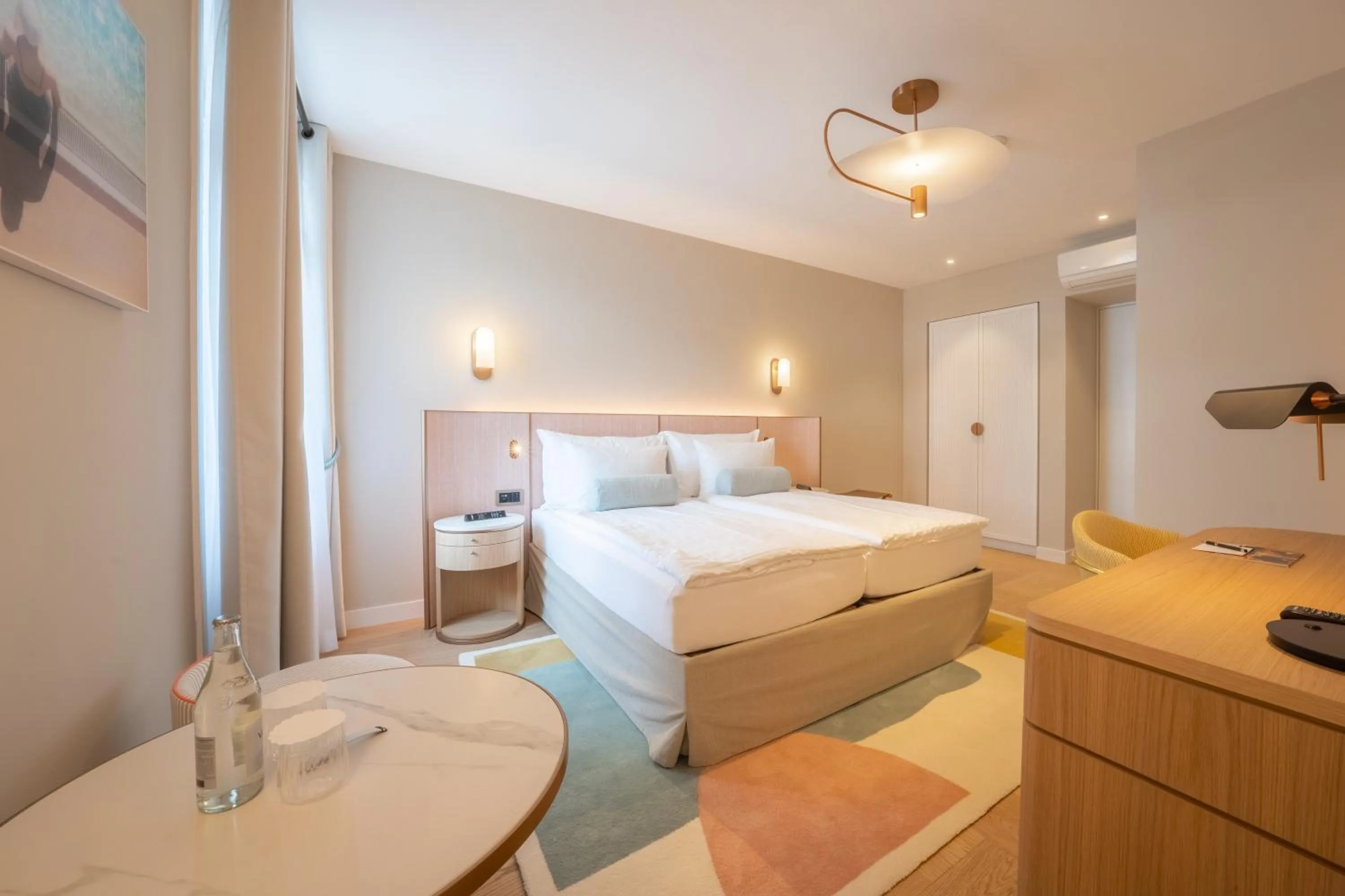 Bedroom in Art Deco Hotel Montana