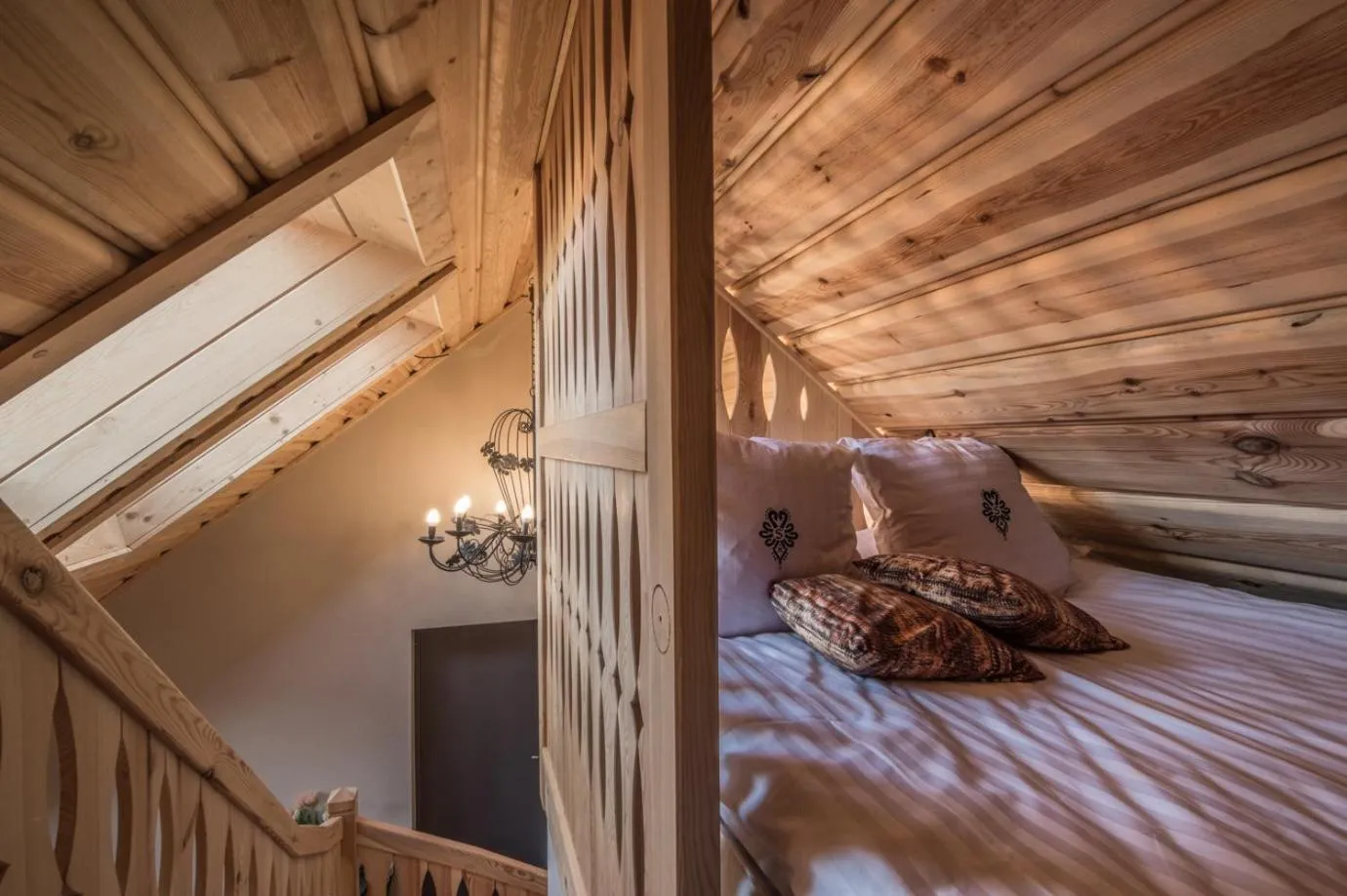 Bedroom, Bed in Stella doro