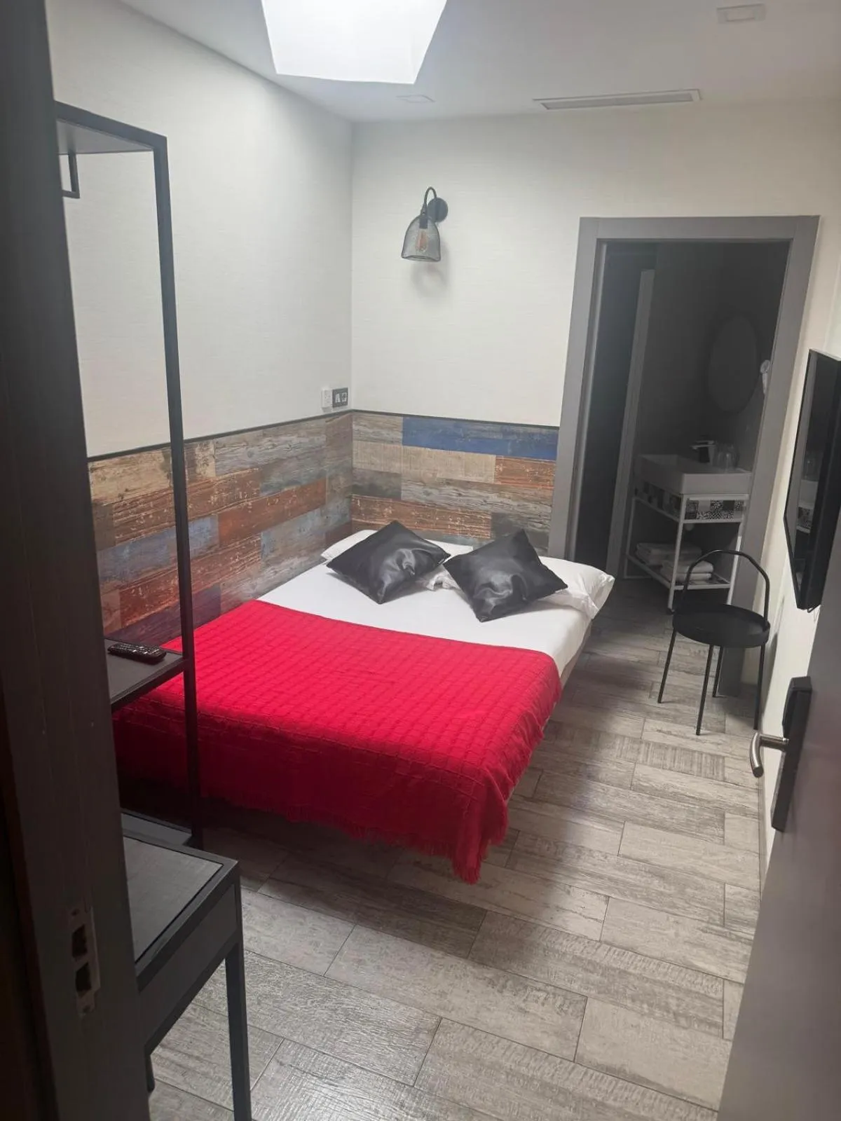 Bed in Hotel Riojano