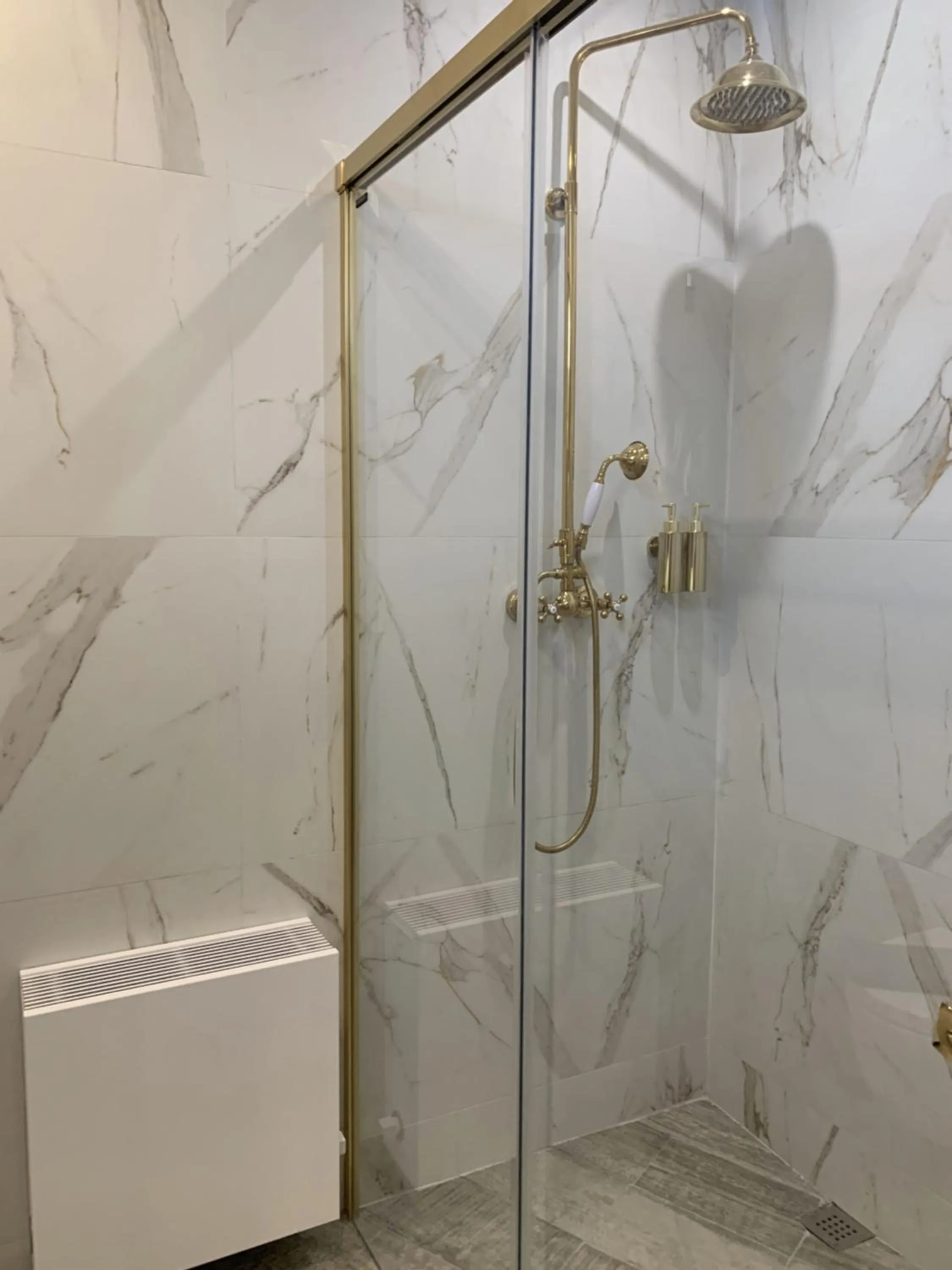 Bathroom in Hotel Riojano