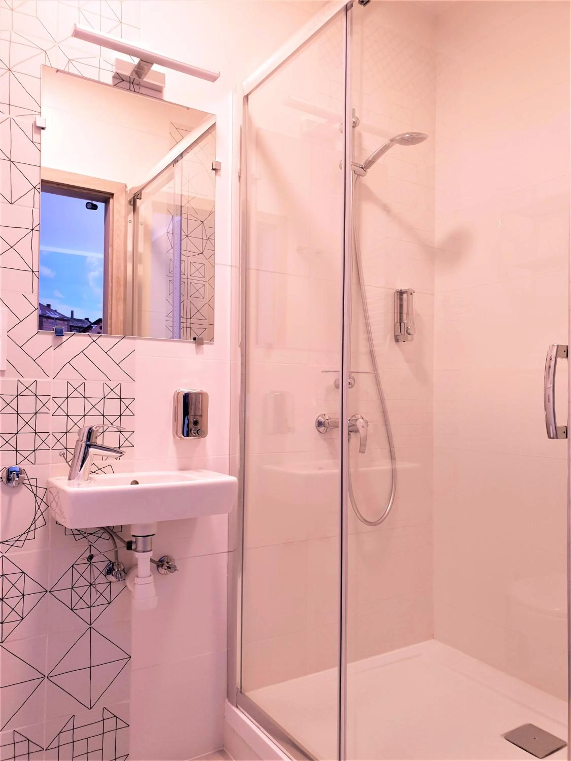 Shower in Hostel Annamarie