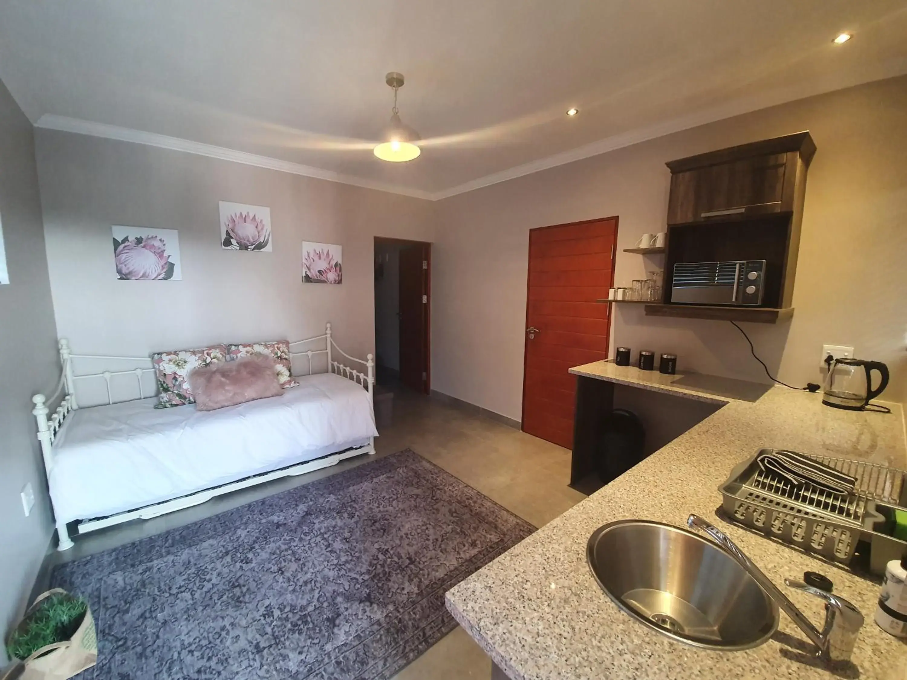 Double Room - single occupancy in Sleep@84 Double Room - single occupancy in Sleep@84