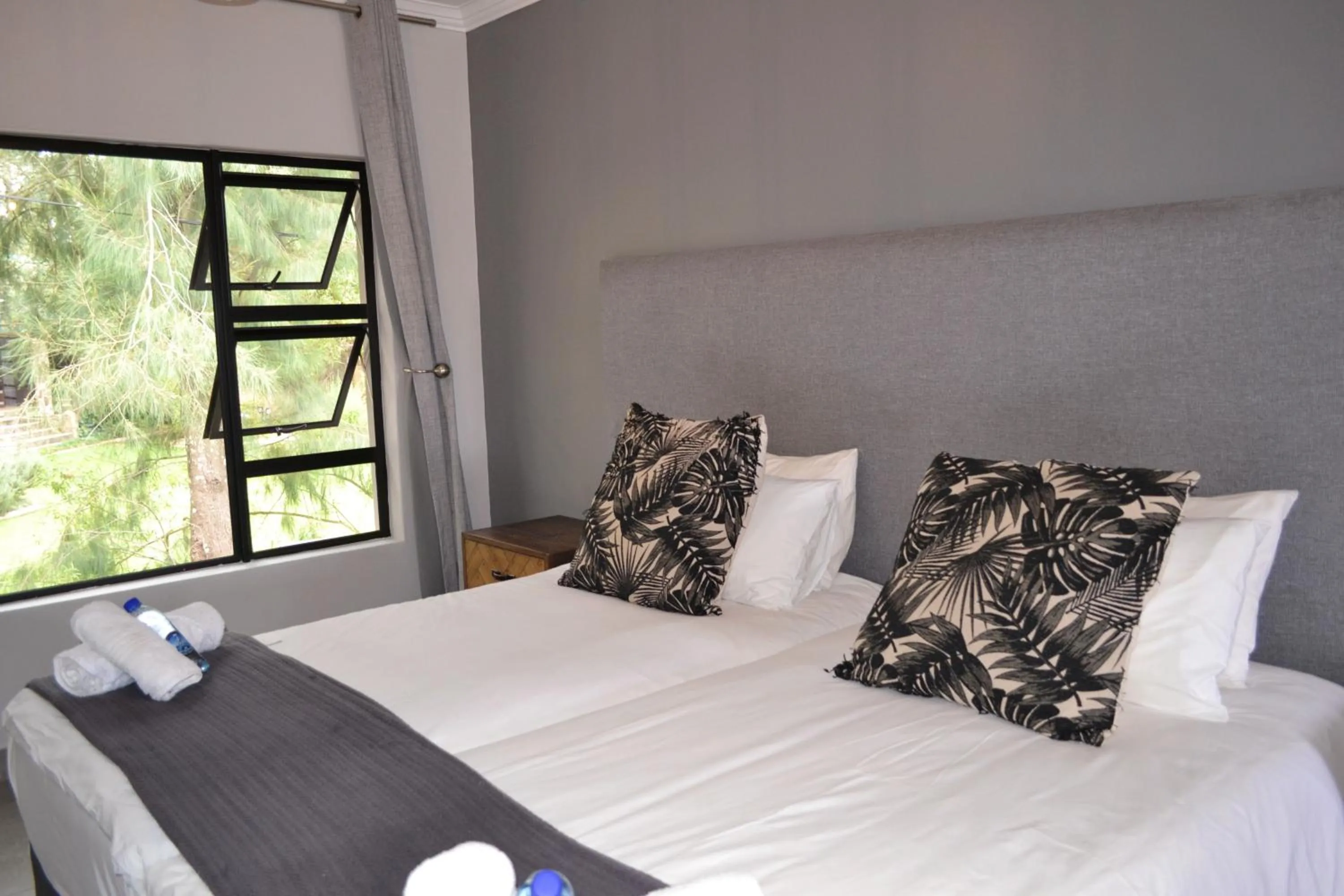 Bedroom, Bed in Sleep@84