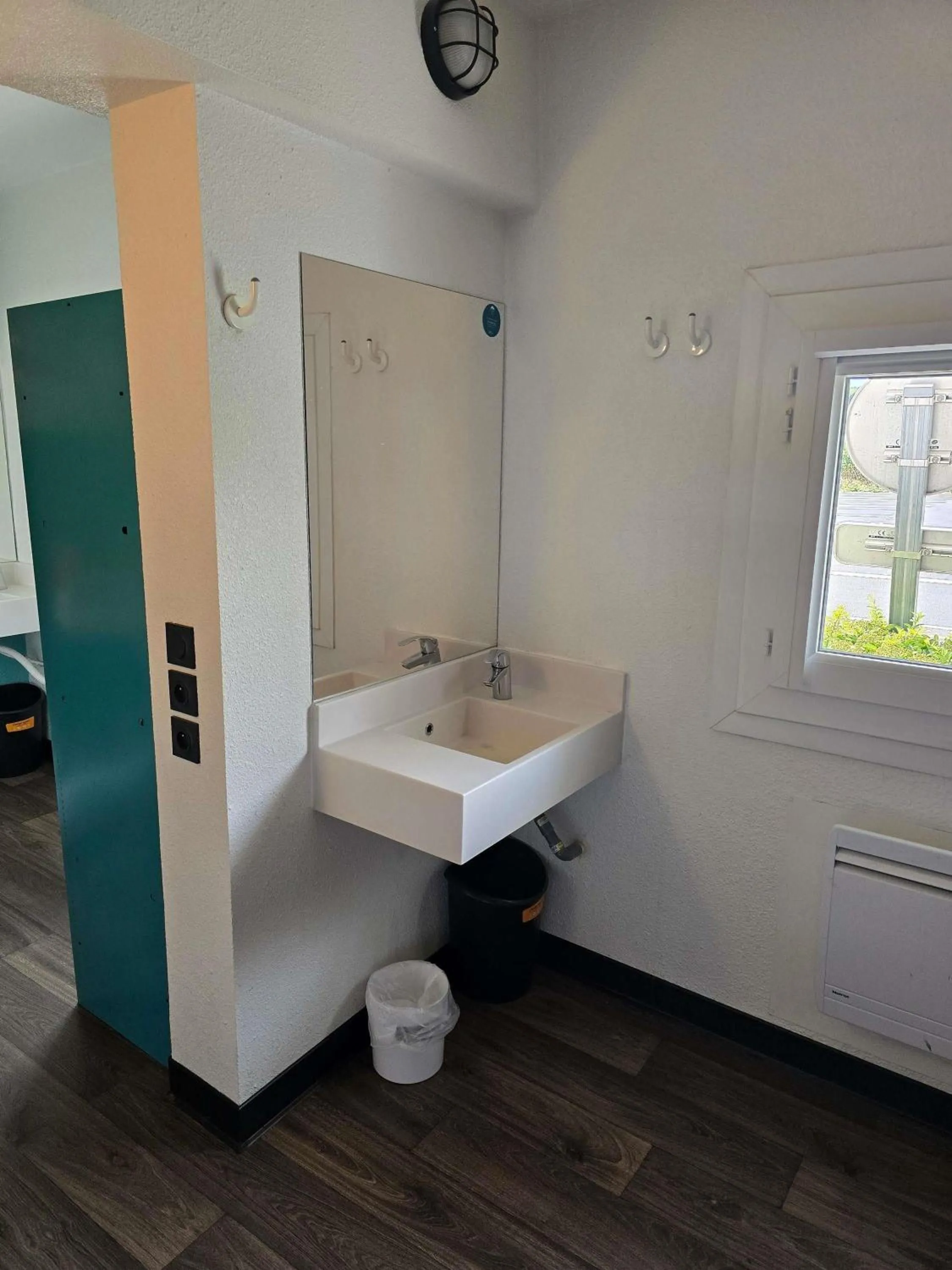 Bedroom in HotelF1 Marseille Provence