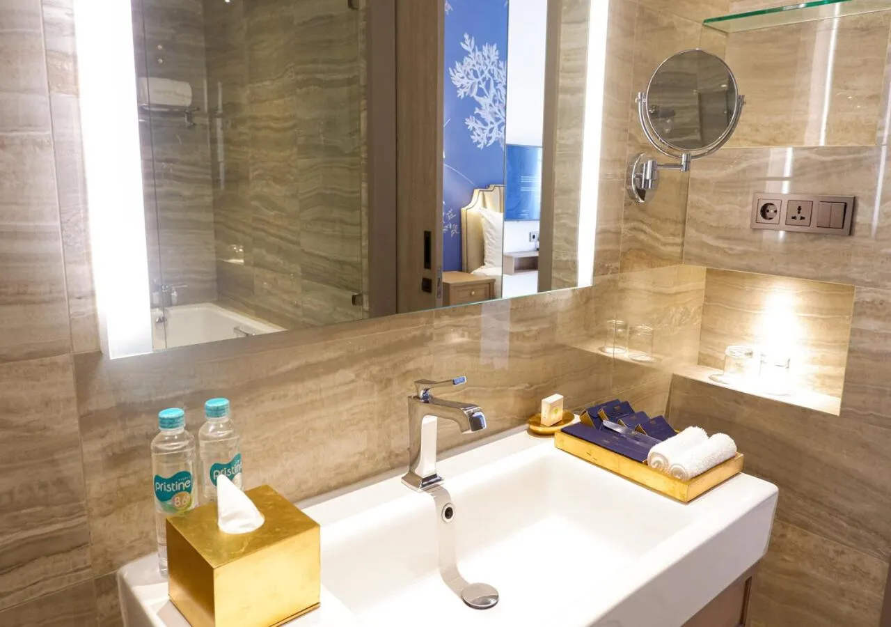 Toilet in The Grand Mansion Menteng