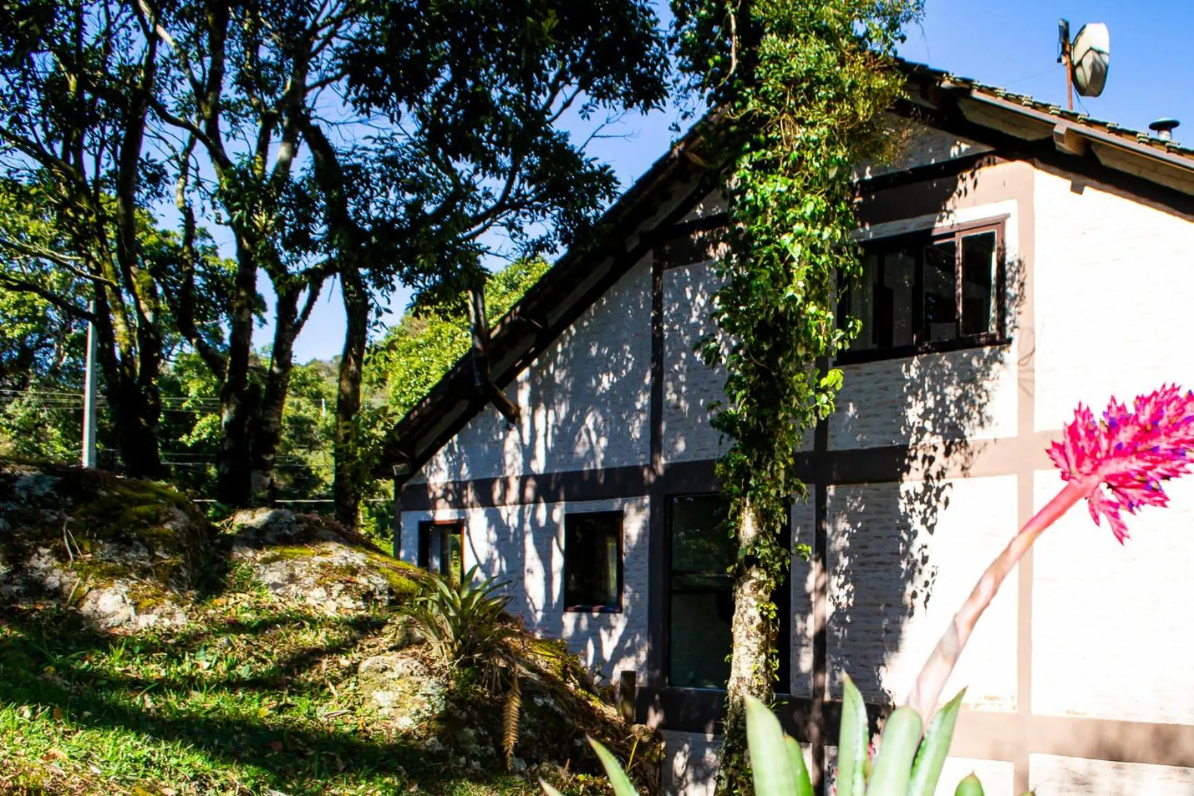 Garden view in Pousada VillaSerrana