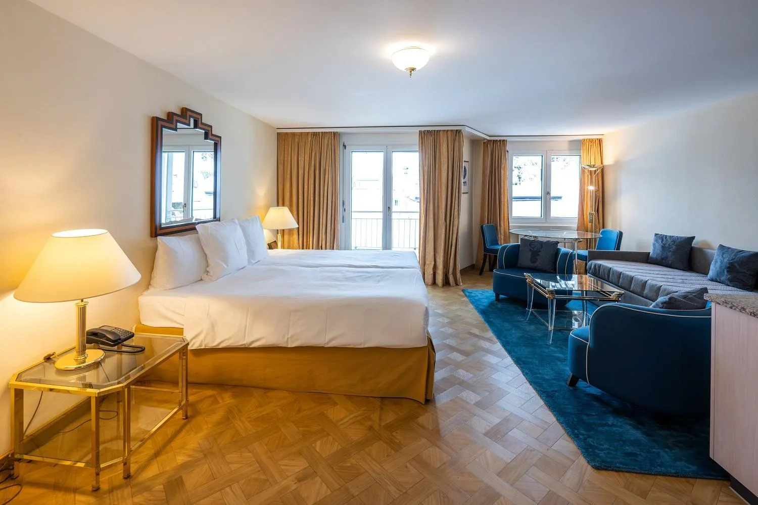 Living room, Bed in Hotel Seehof Davos