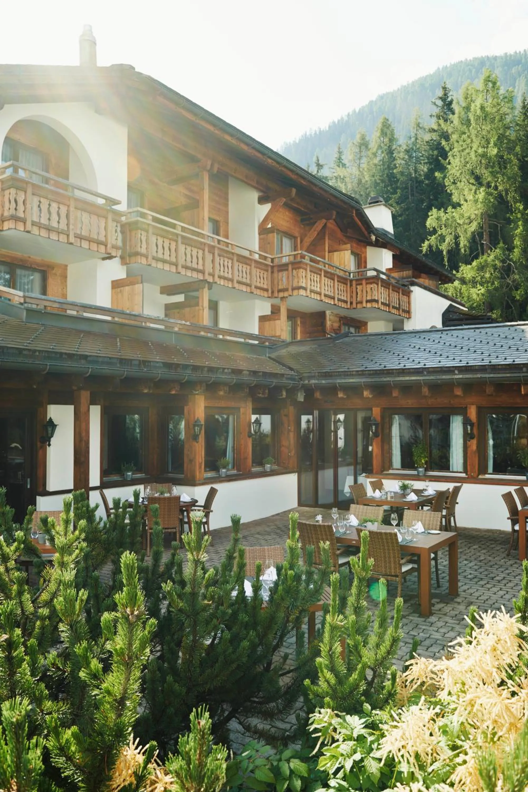 Property building in Hotel Waldhuus