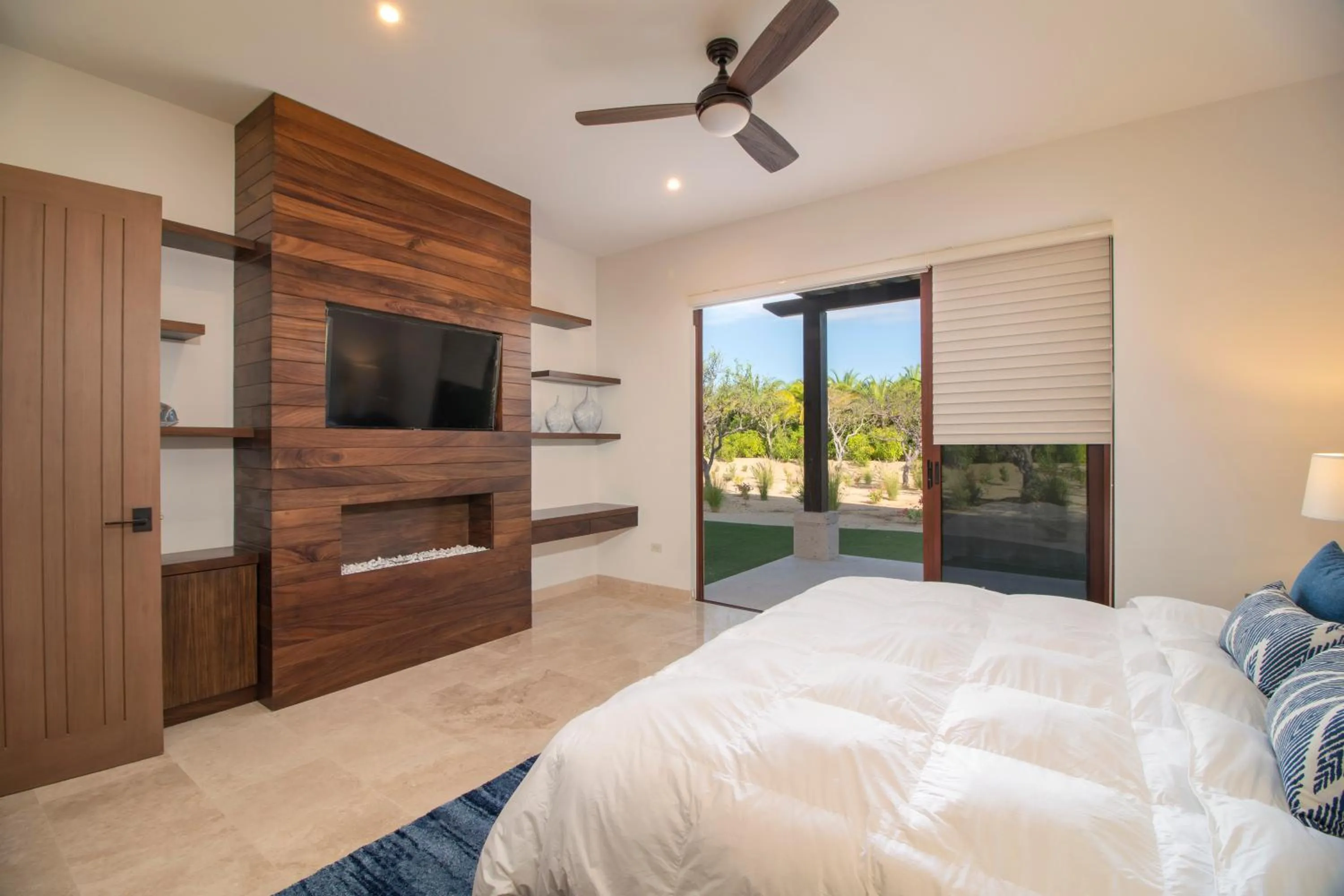 Bed in Bohari Palmilla