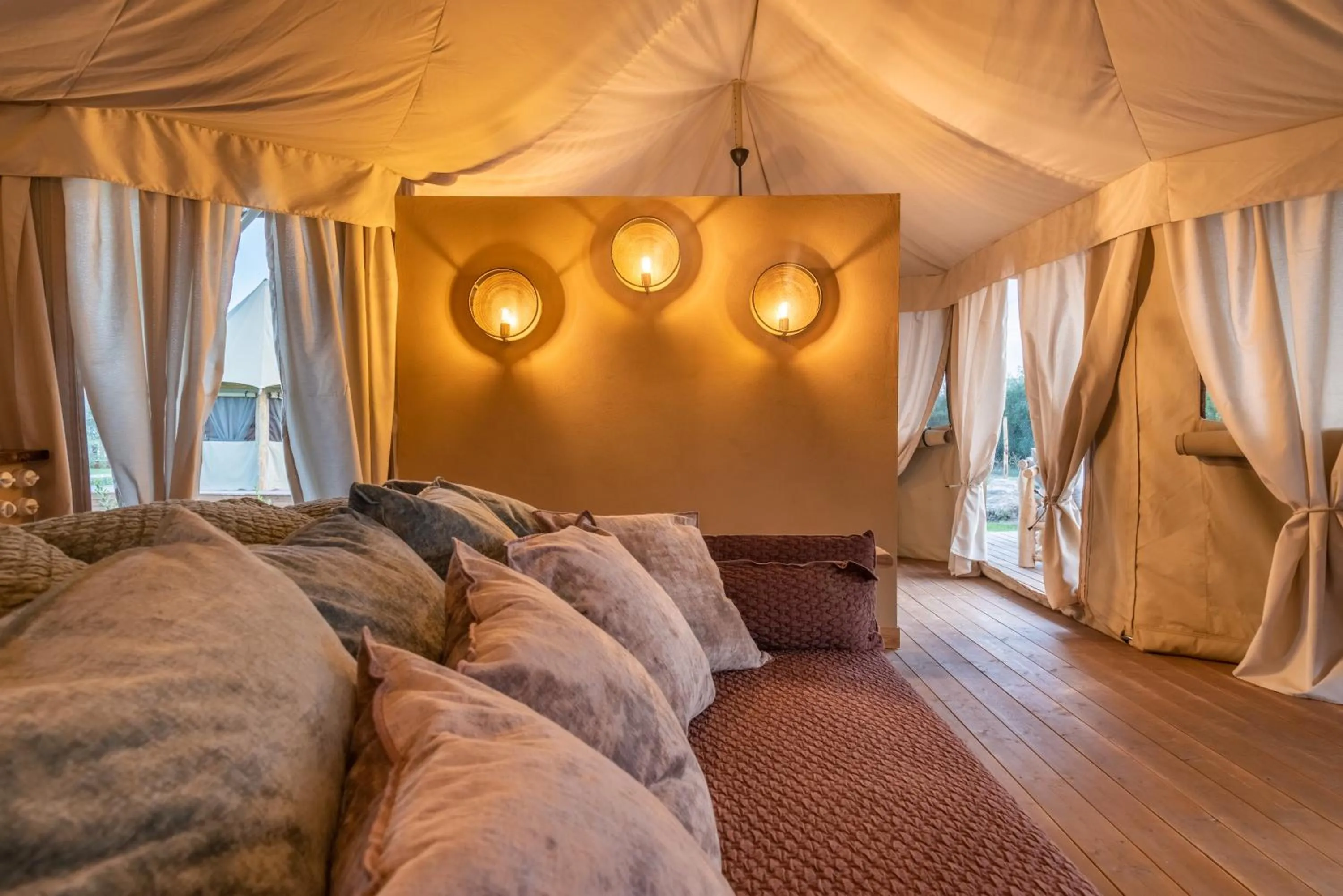 Living room, Bed in Terme di Vulci Glamping & Spa