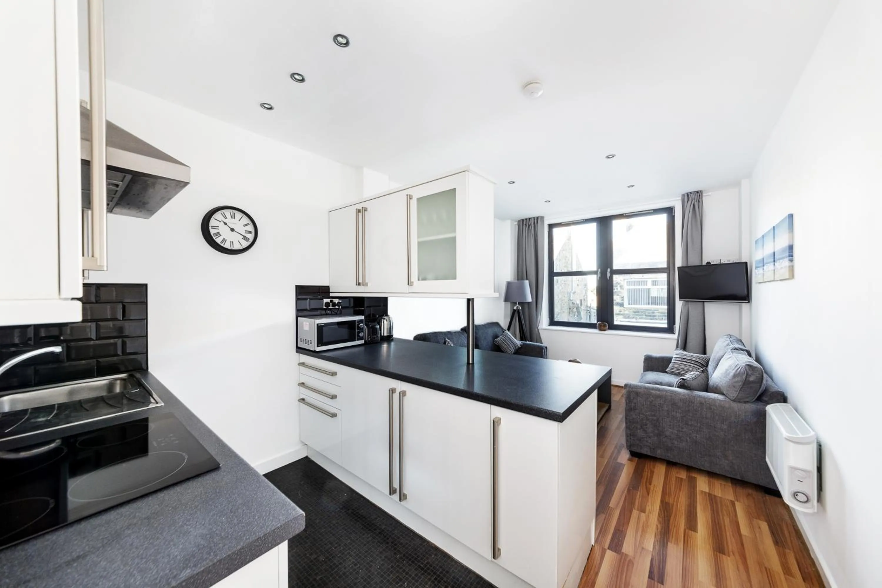 Kitchen or kitchenette in McLaren House Seahouses