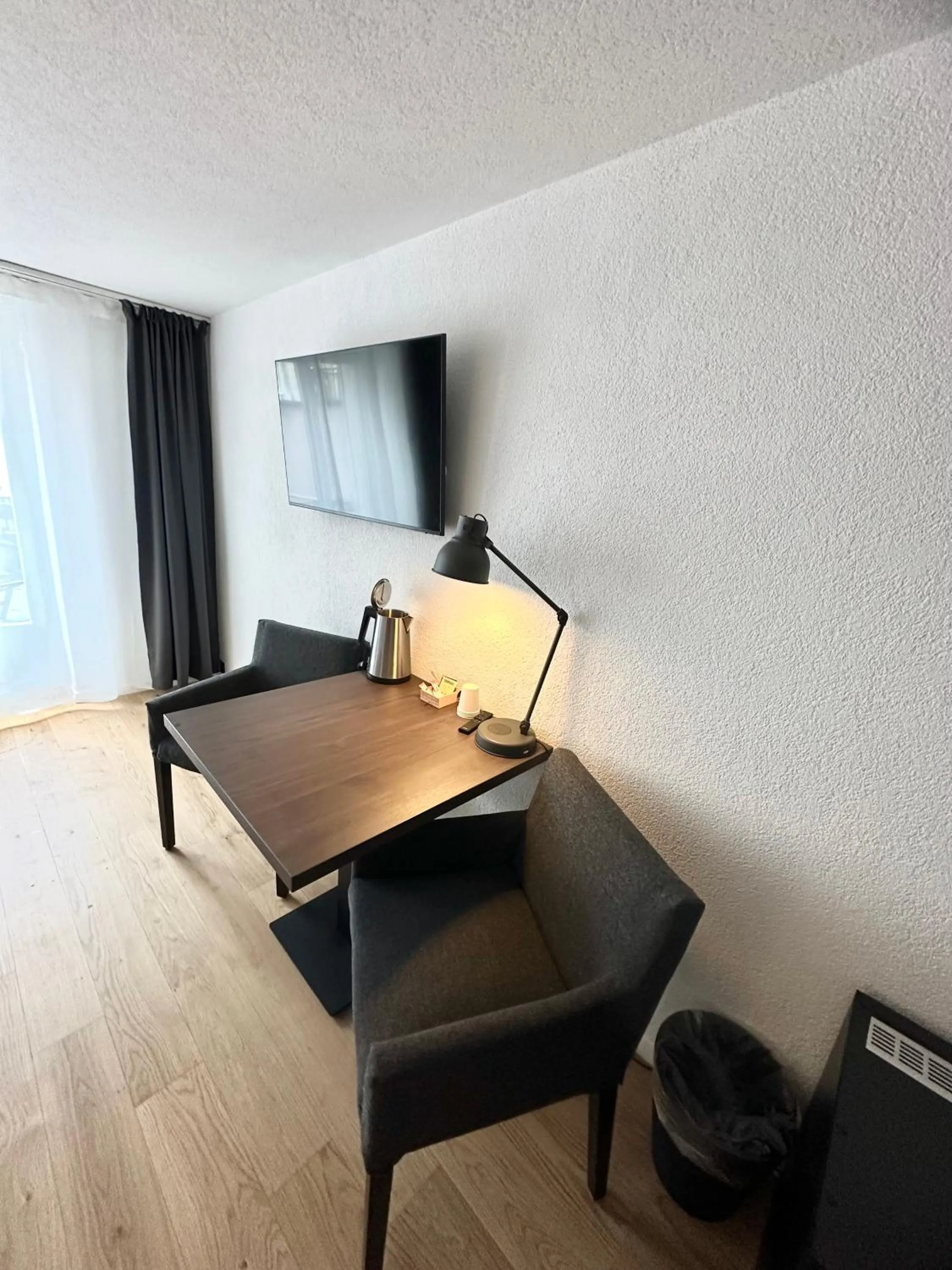 Photo of the whole room in Hotel Baslertor