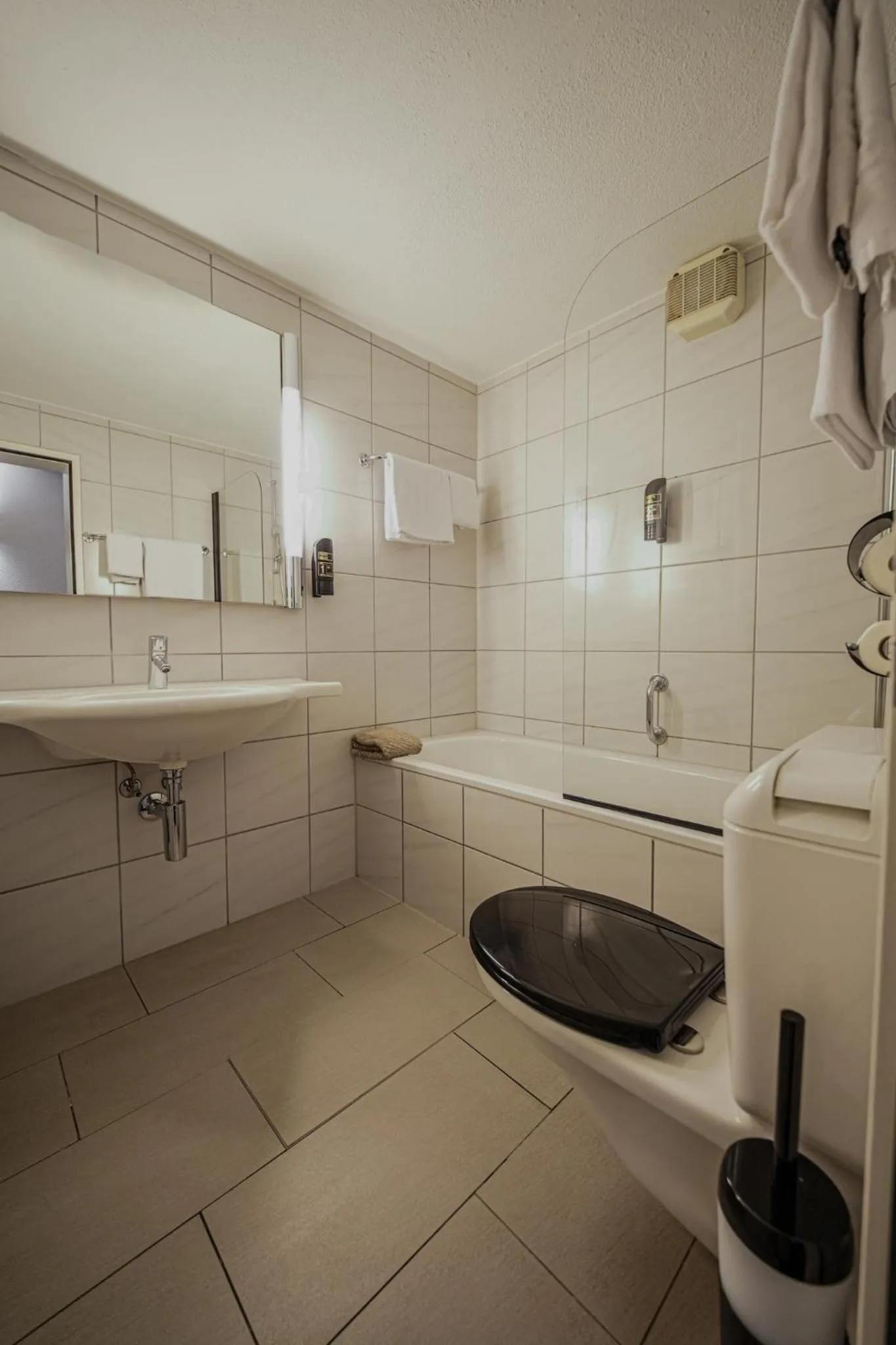 Bathroom in Hotel Baslertor